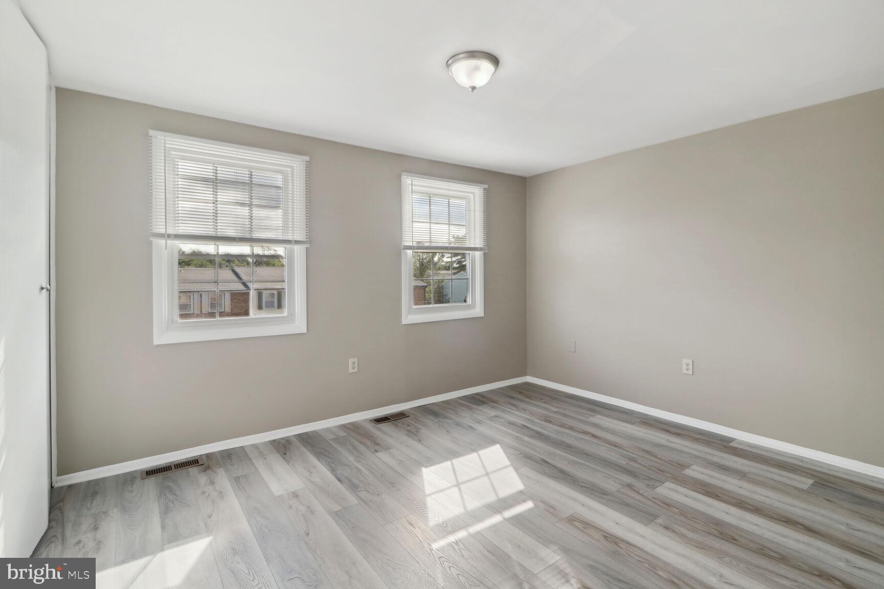 KINGSWOOD CONDOMINIUM - Residential Lease