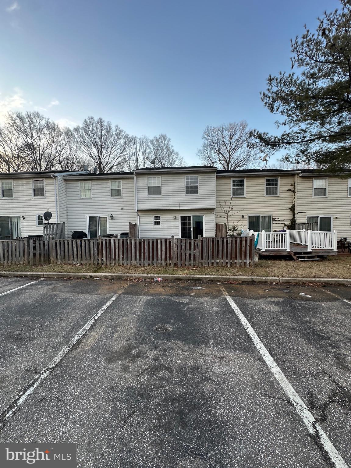 MARINE OAKS VILLAGE - Residential