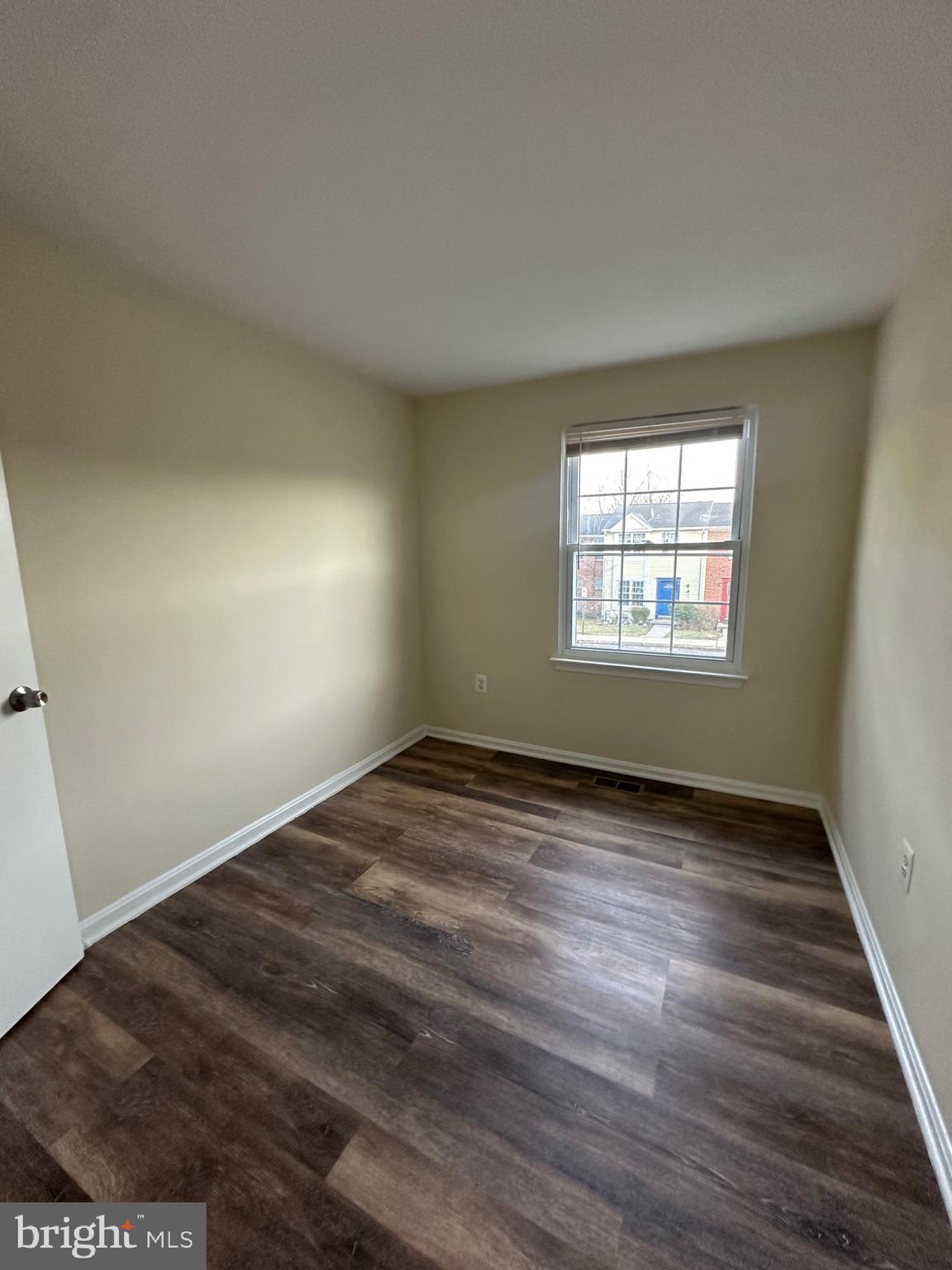 MARINE OAKS VILLAGE - Residential