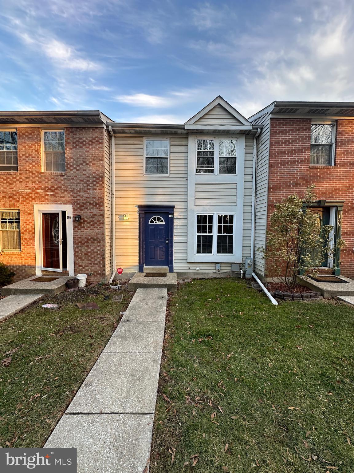 MARINE OAKS VILLAGE - Residential