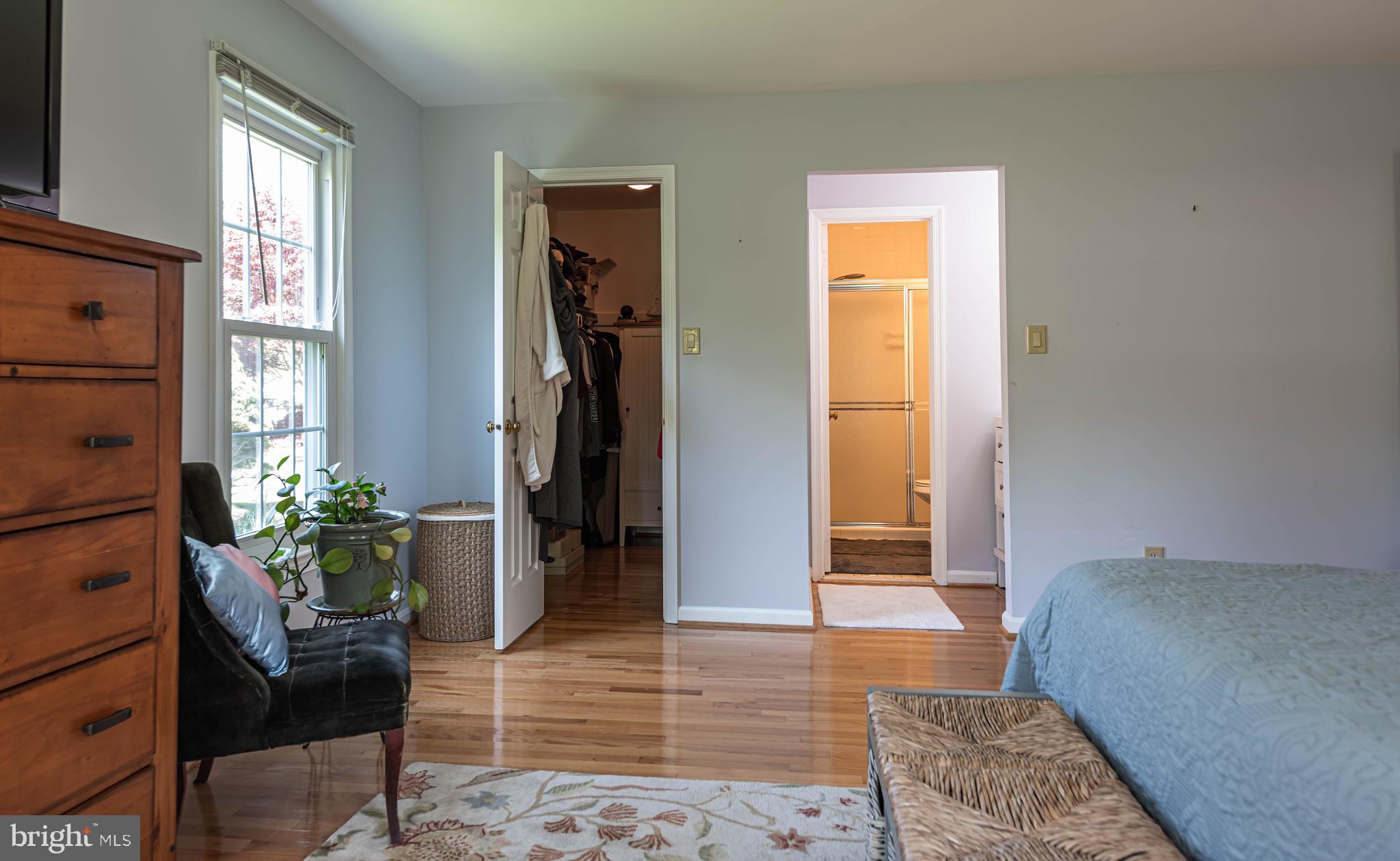 LOCUST HILL - Residential Lease