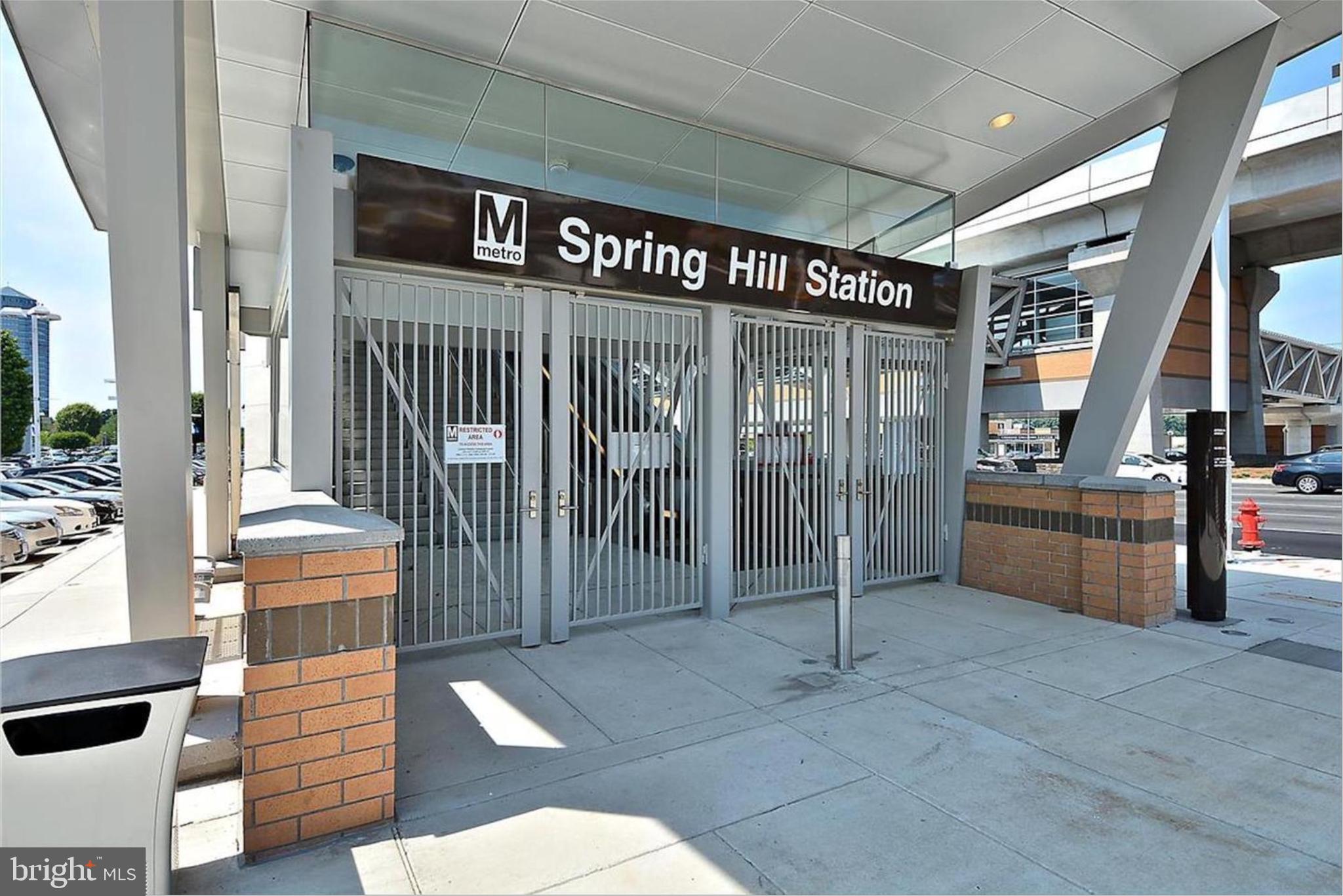 LOCUST HILL - Residential Lease