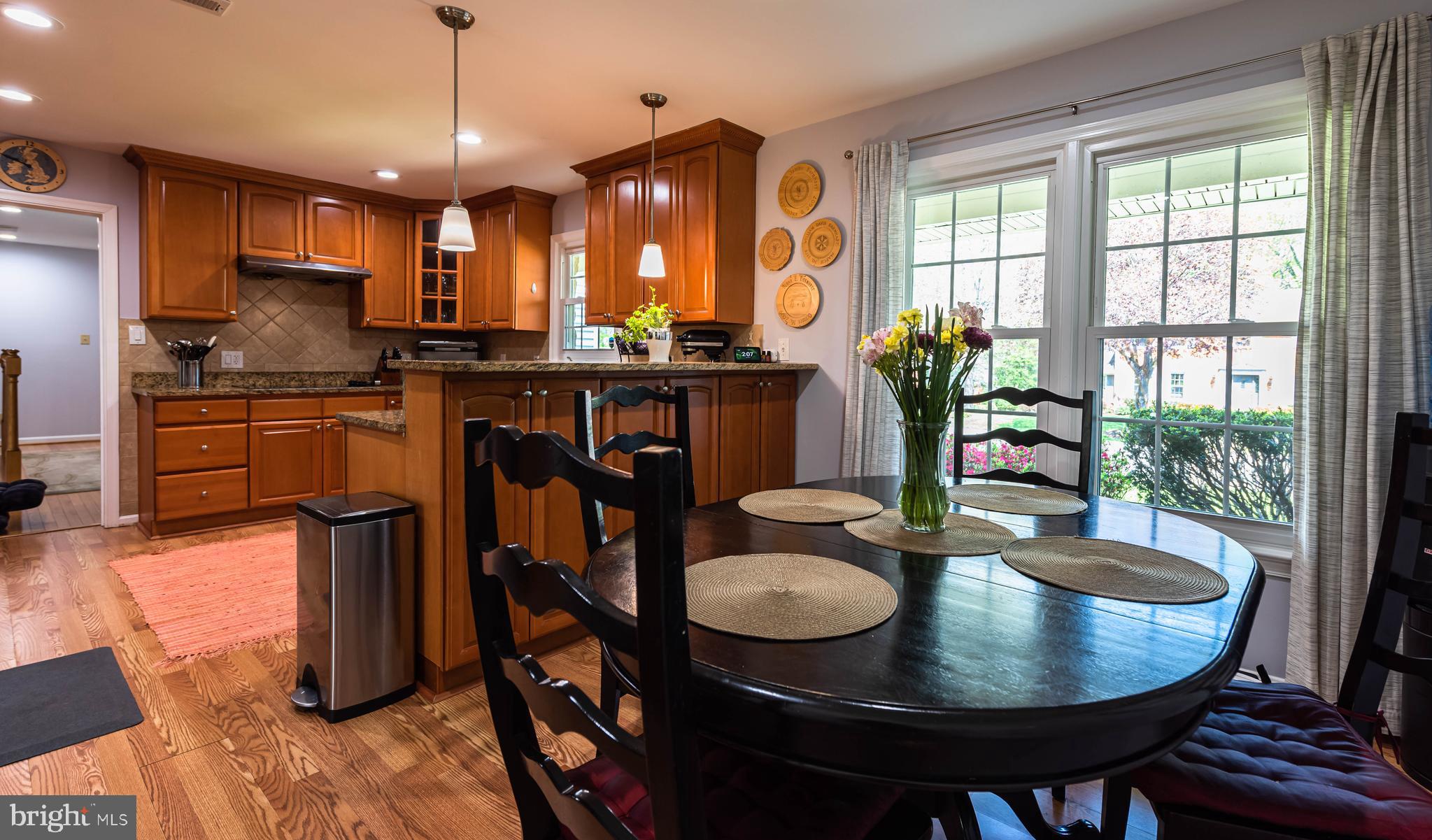 LOCUST HILL - Residential Lease