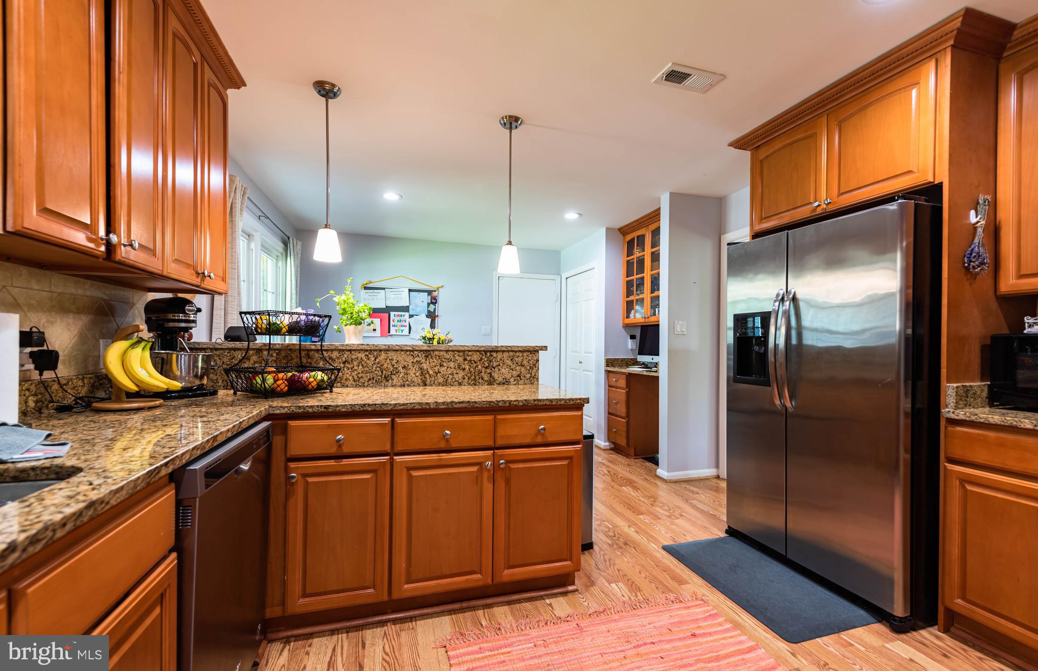 LOCUST HILL - Residential Lease