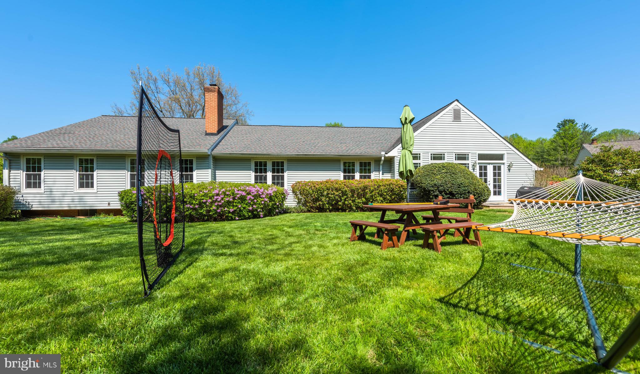 LOCUST HILL - Residential Lease