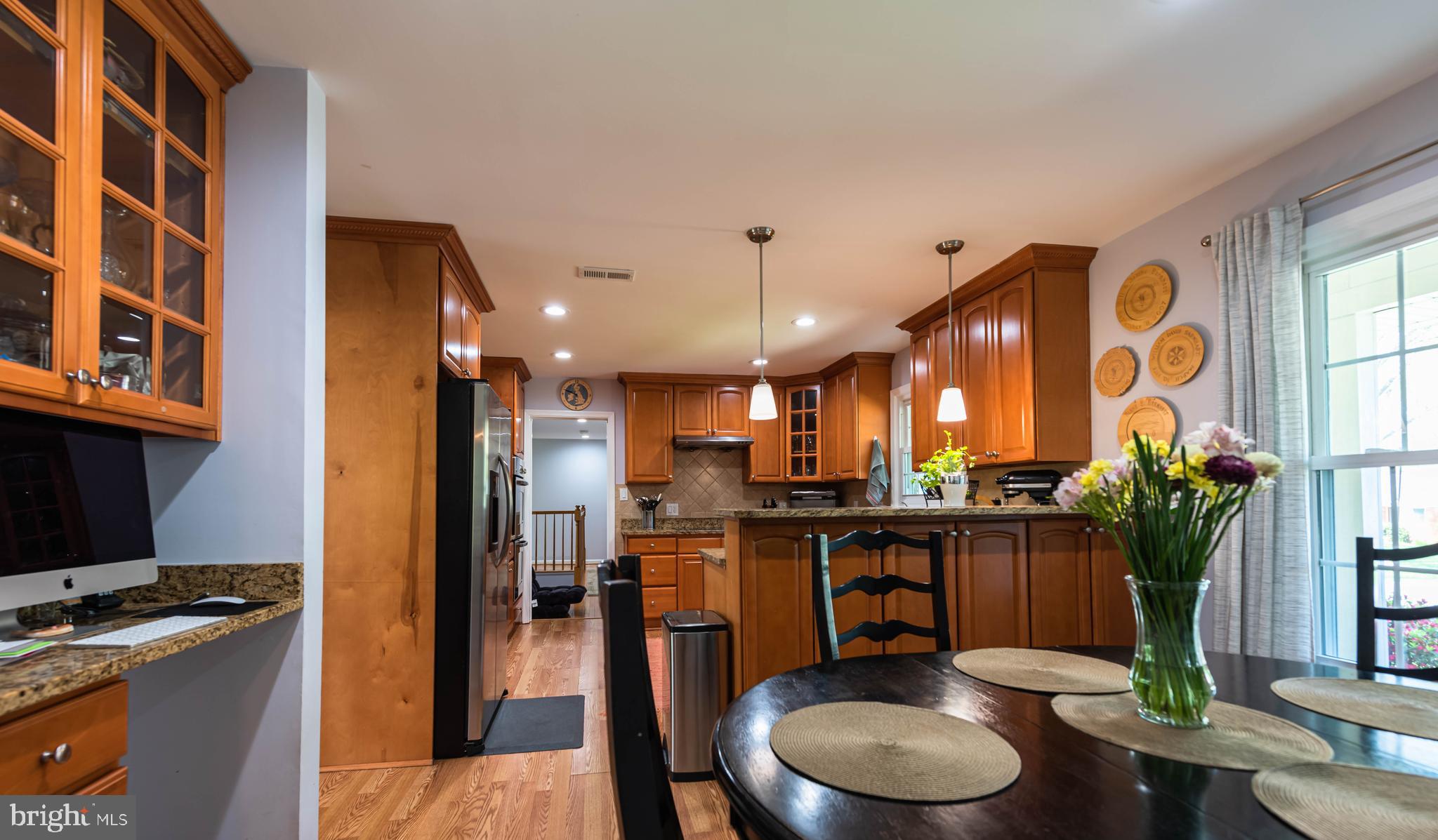 LOCUST HILL - Residential Lease