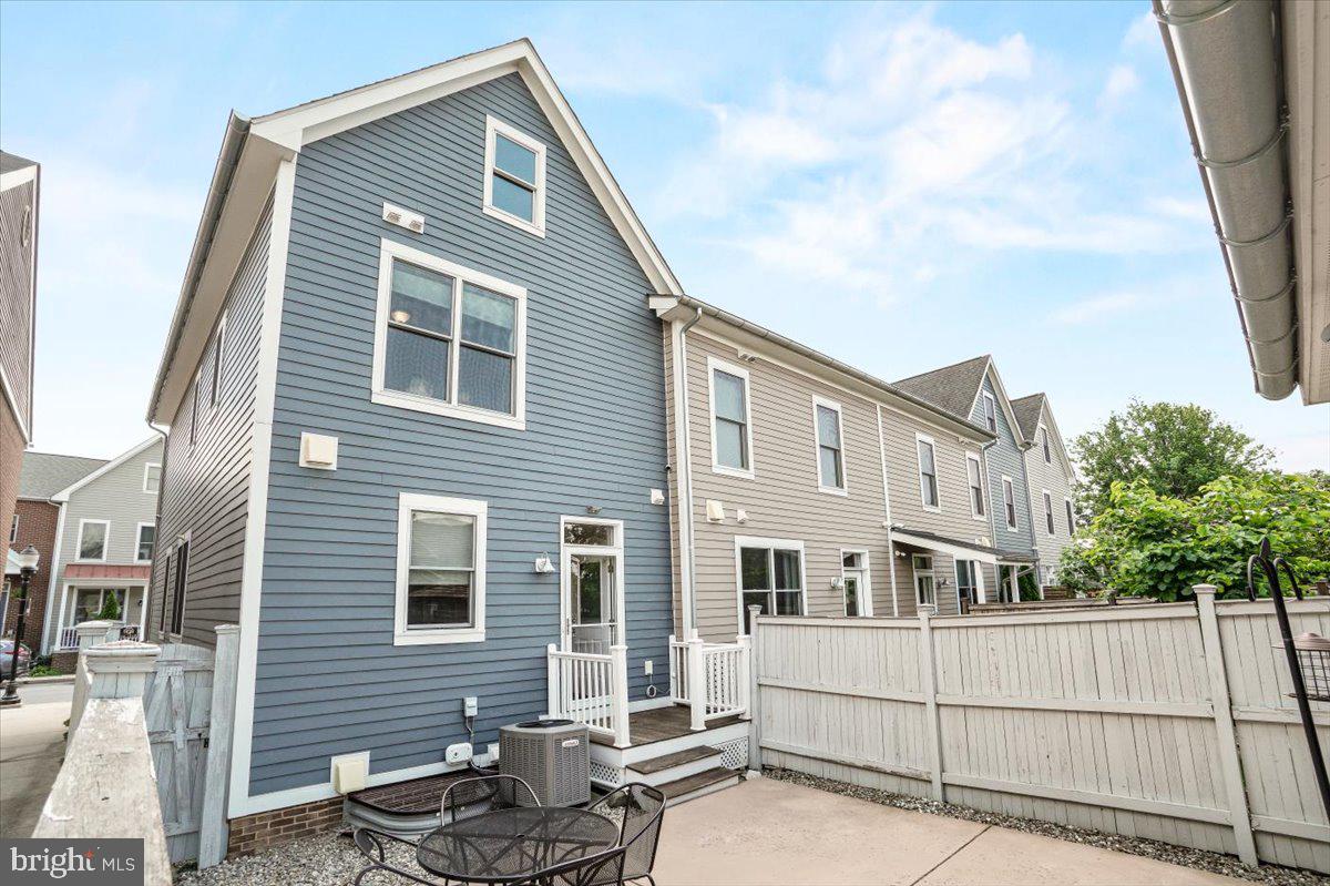 DOWNTOWN FREDERICK - Residential