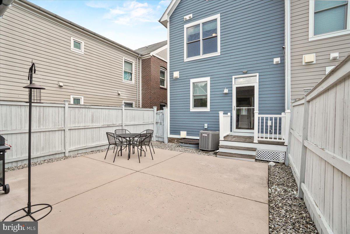 DOWNTOWN FREDERICK - Residential