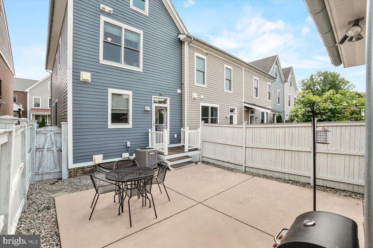 DOWNTOWN FREDERICK - Residential