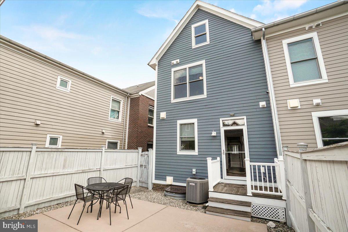 DOWNTOWN FREDERICK - Residential