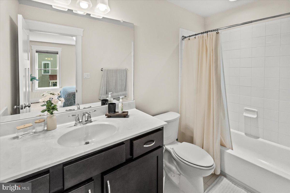 DOWNTOWN FREDERICK - Residential