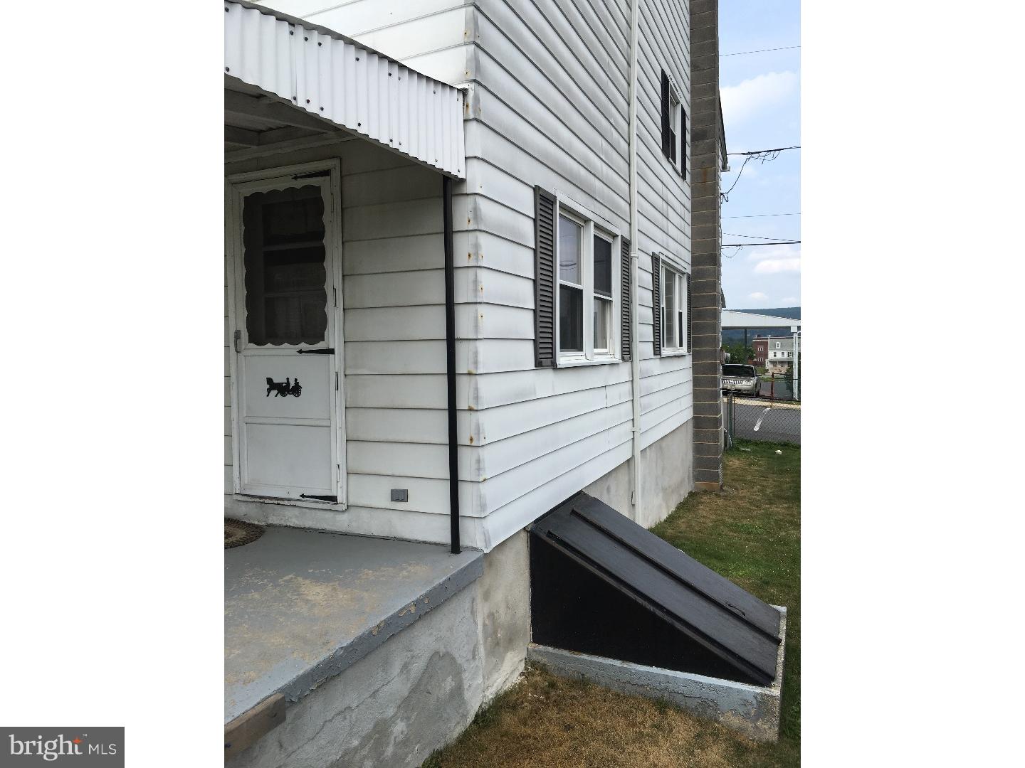 NEW MINERSVILLE - Residential