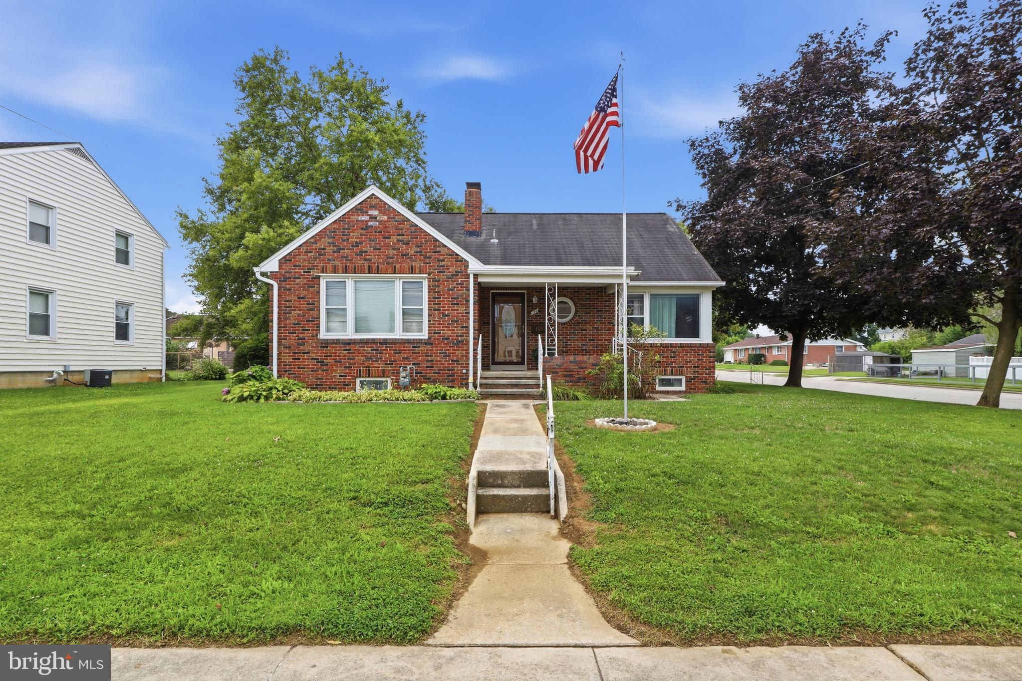120 MAPLE AVENUE