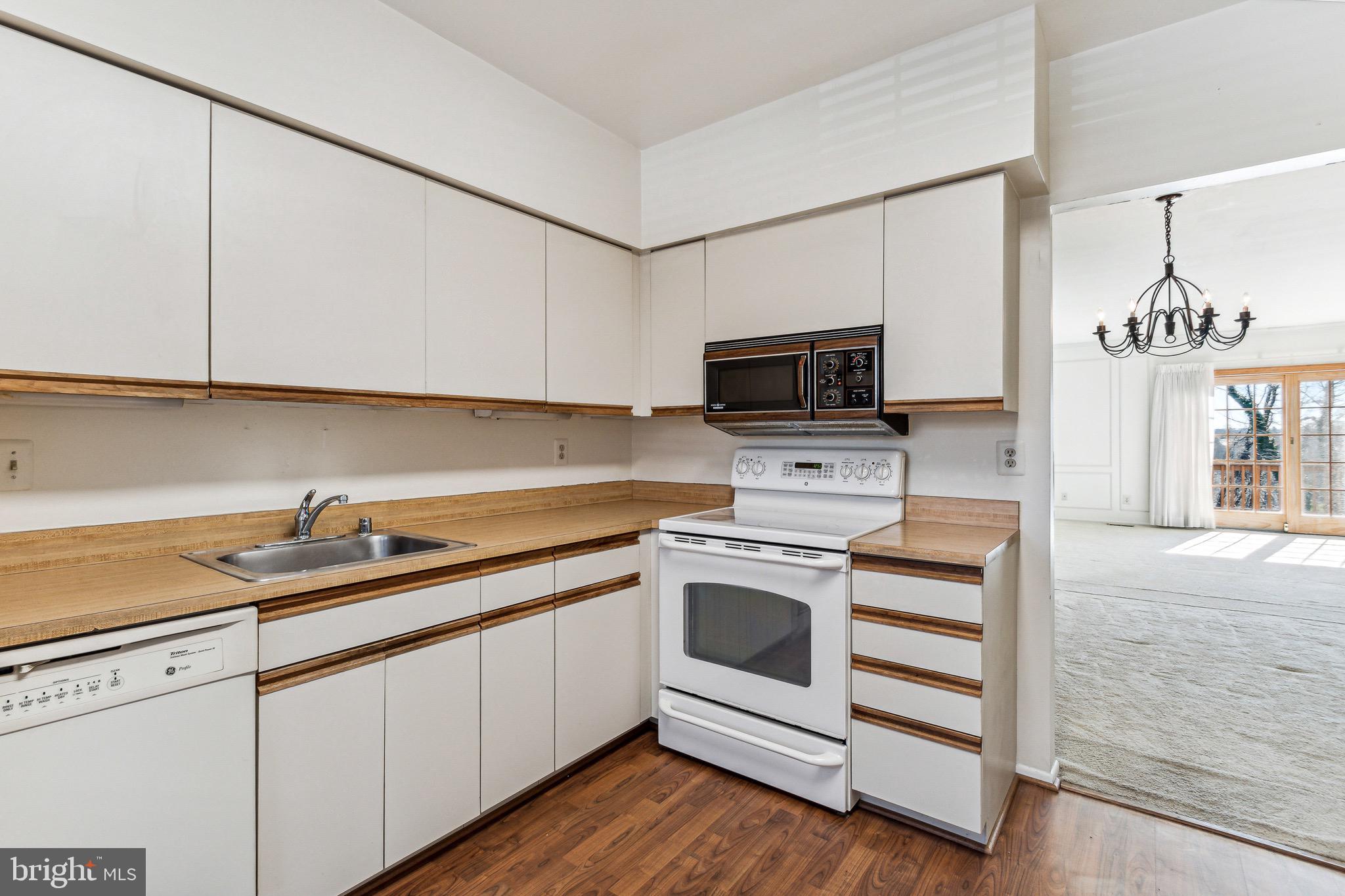 CHAPEL HILL - Residential