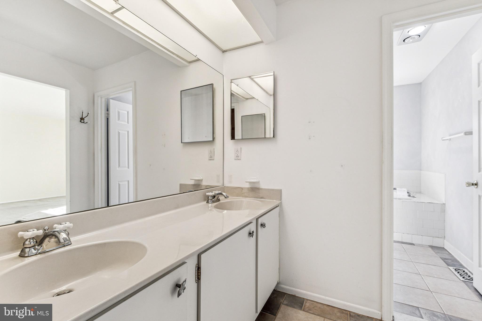 CHAPEL HILL - Residential