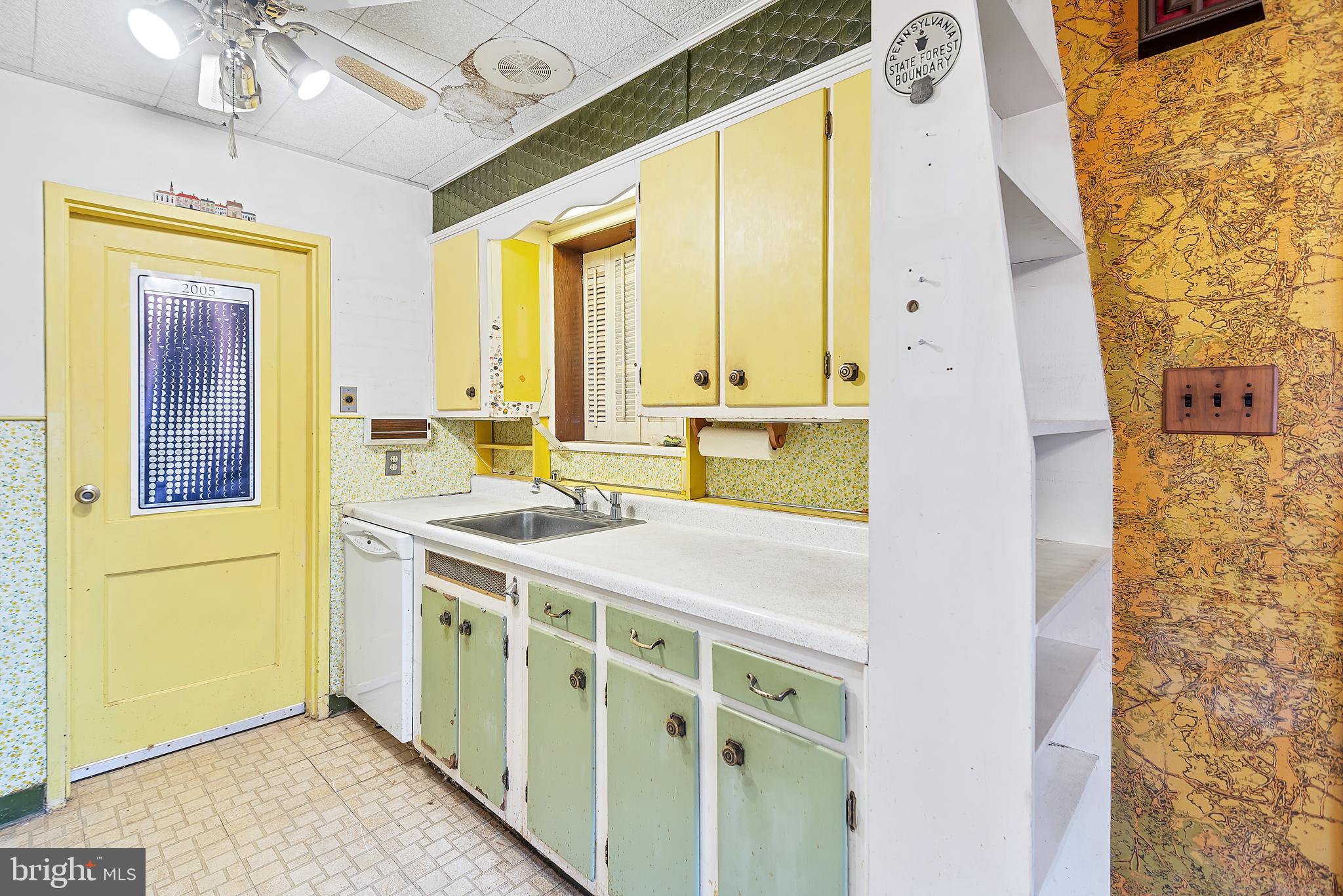 CARROLL KNOLLS - Residential