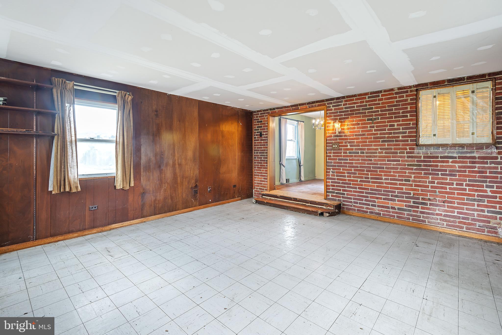 CARROLL KNOLLS - Residential