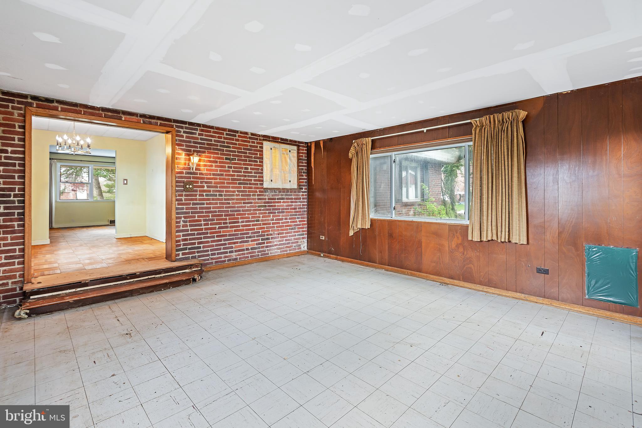 CARROLL KNOLLS - Residential