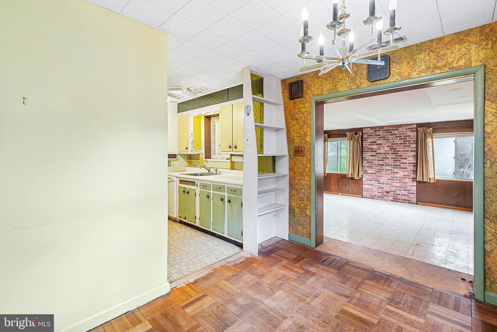 CARROLL KNOLLS - Residential