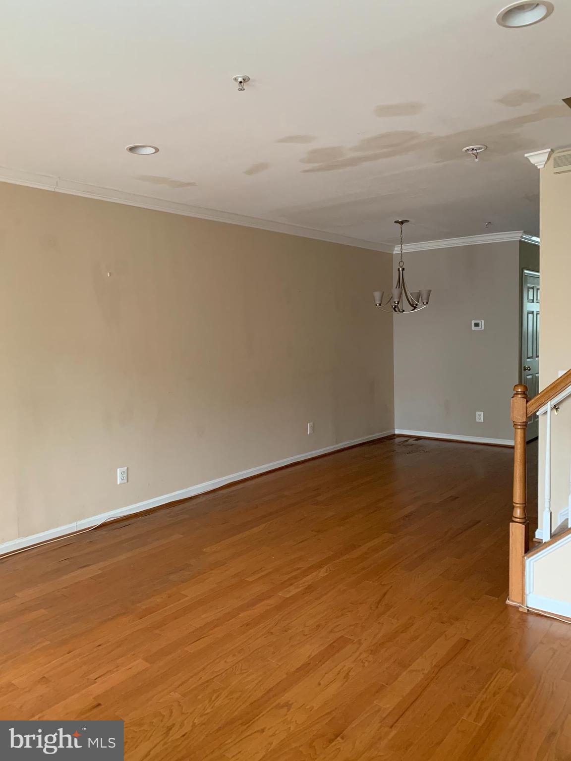 GUNSTON COMMONS - Residential Lease