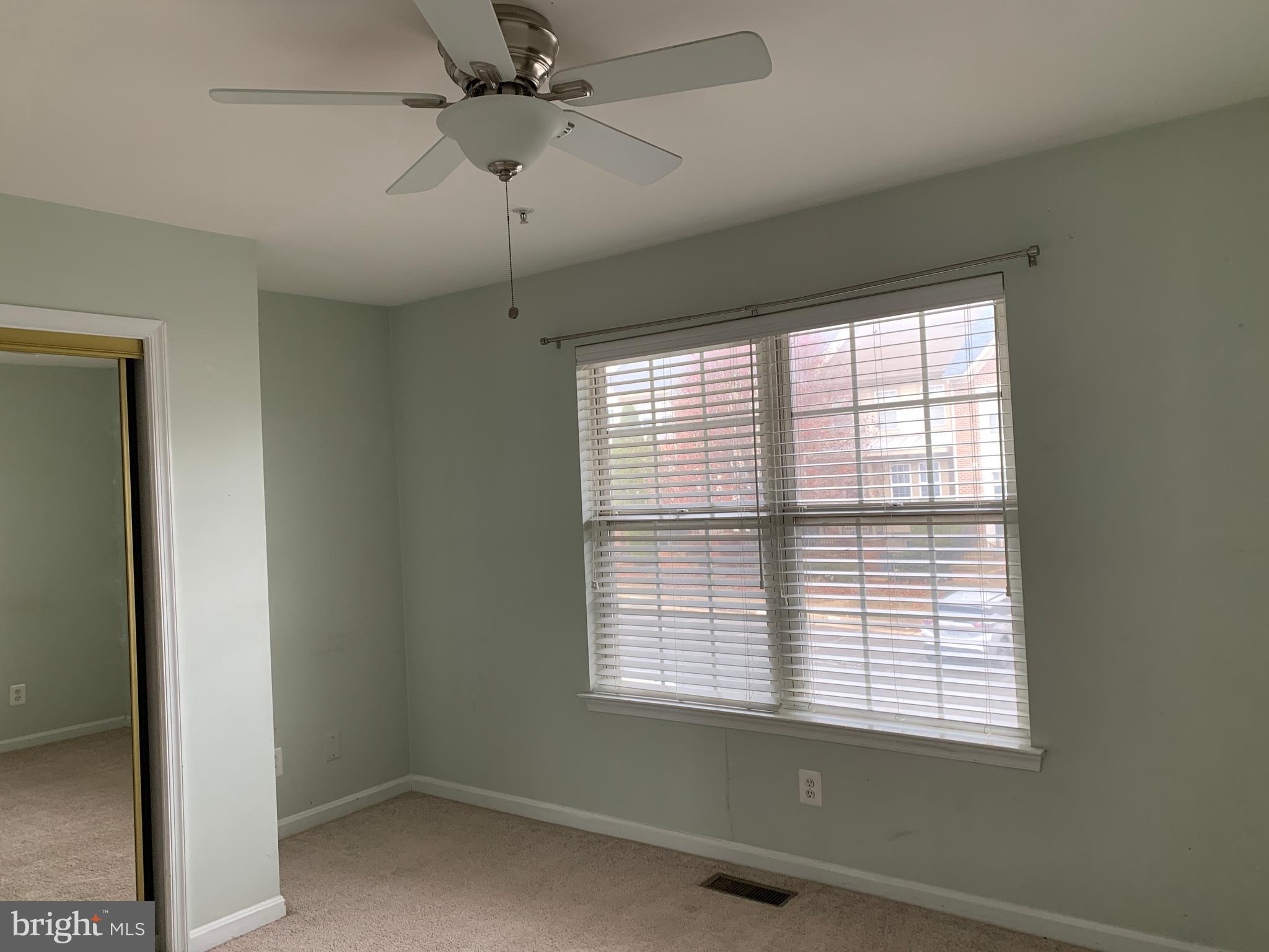 GUNSTON COMMONS - Residential Lease