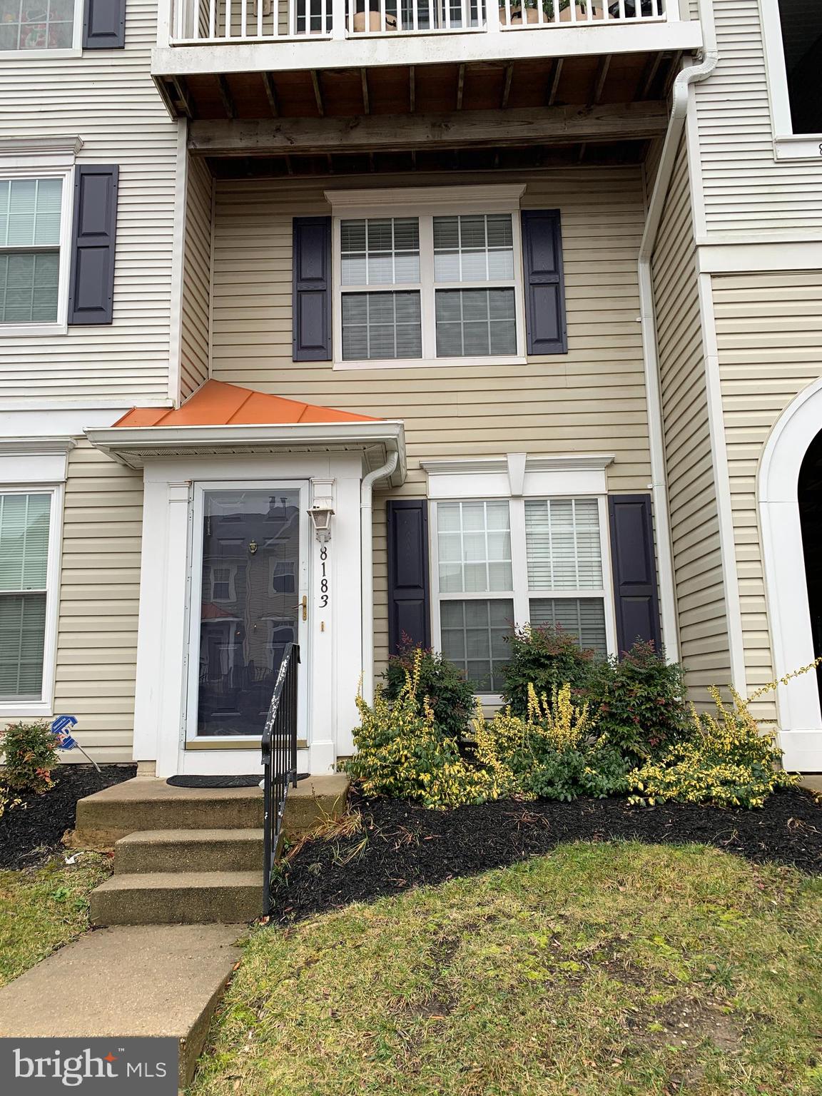 GUNSTON COMMONS - Residential Lease