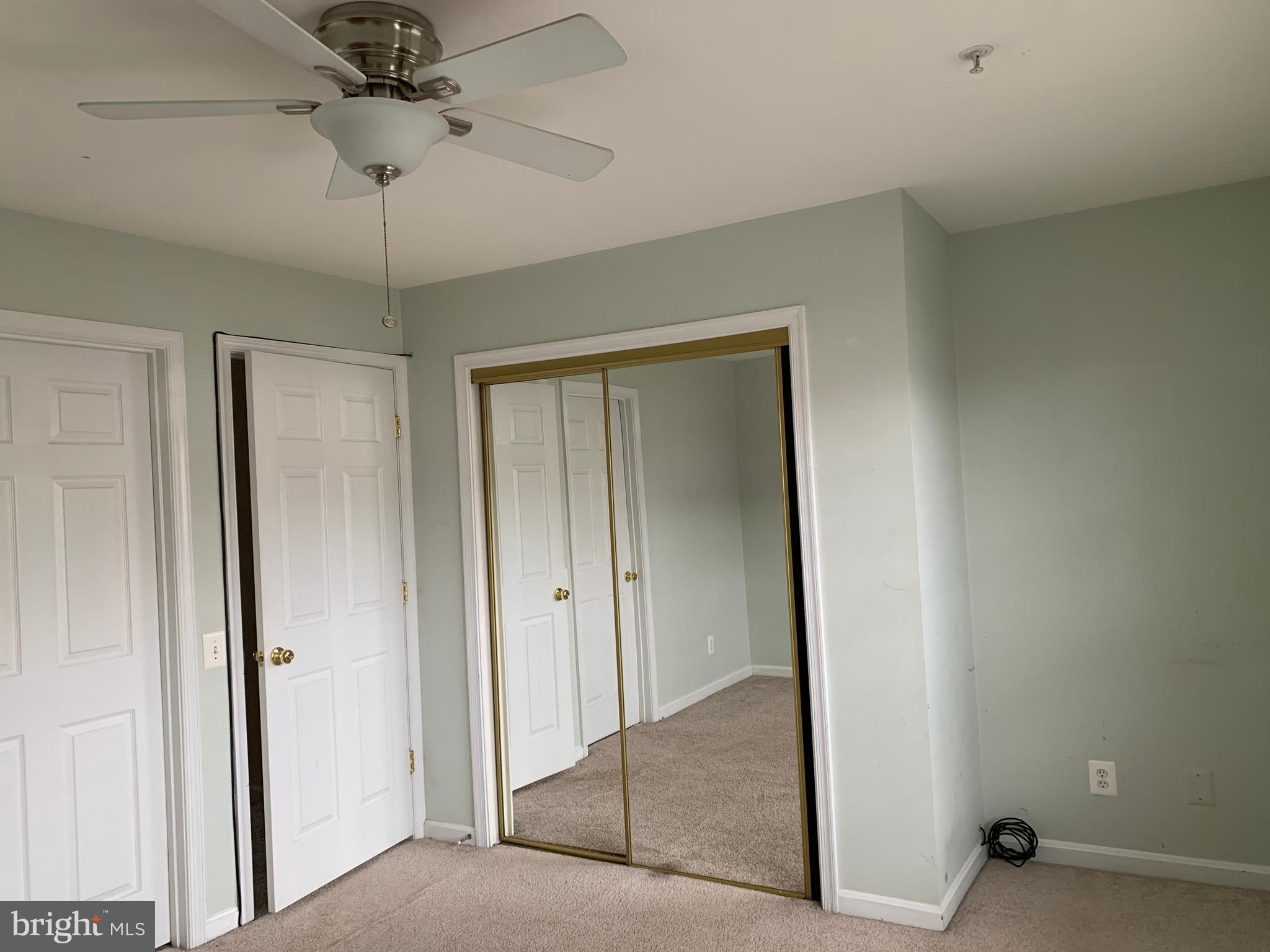 GUNSTON COMMONS - Residential Lease