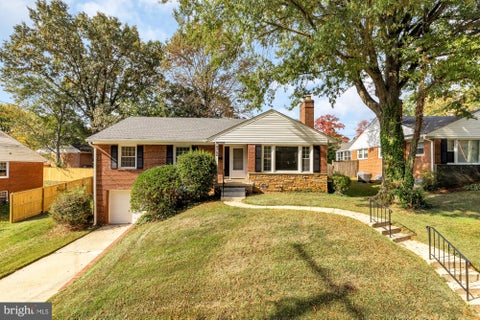 Photo of 9702 Dameron Drive, SILVER SPRING, MD 20910 (MLS # MDMC2262104)