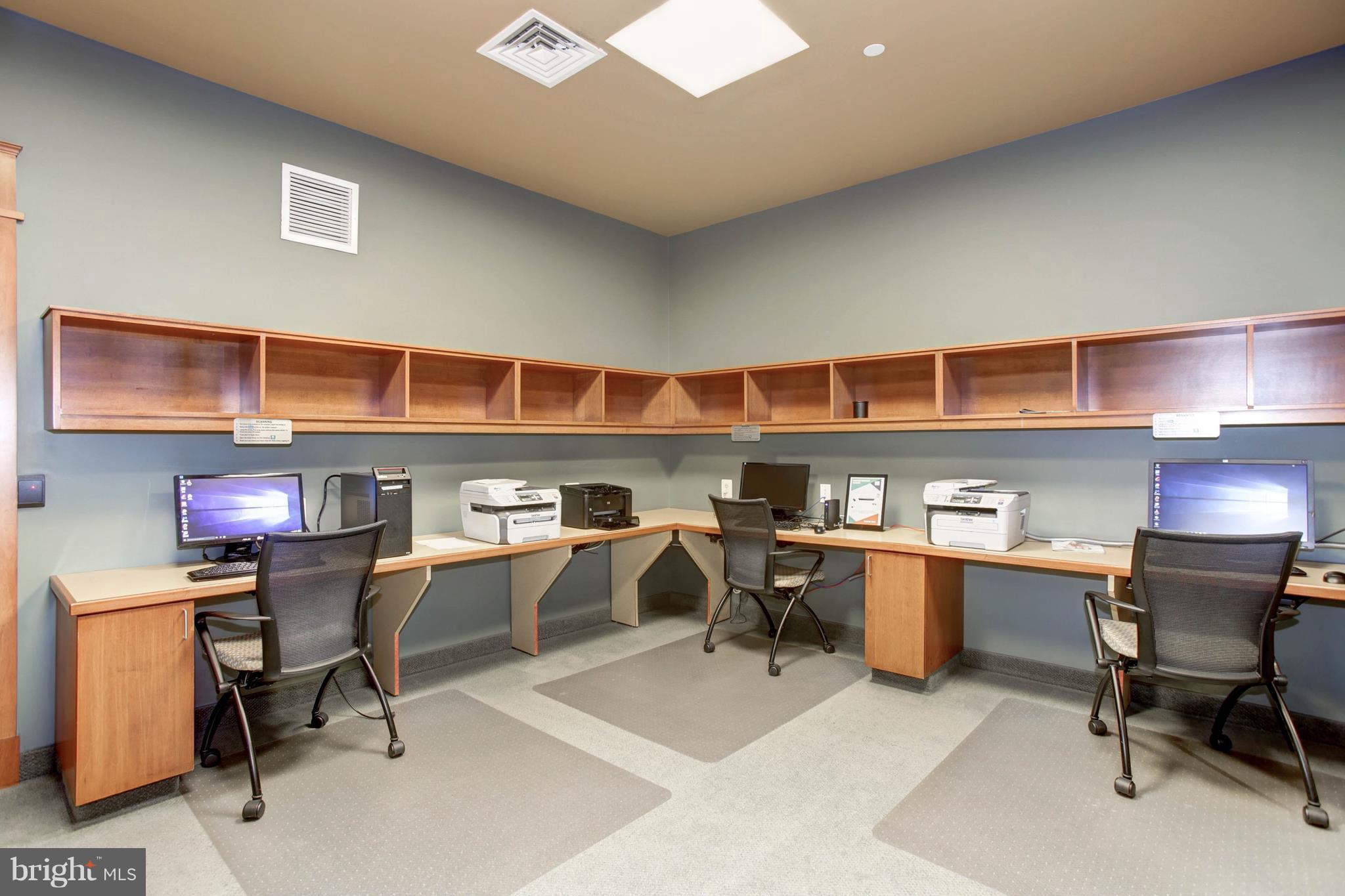 CARLTON HOUSE - Residential