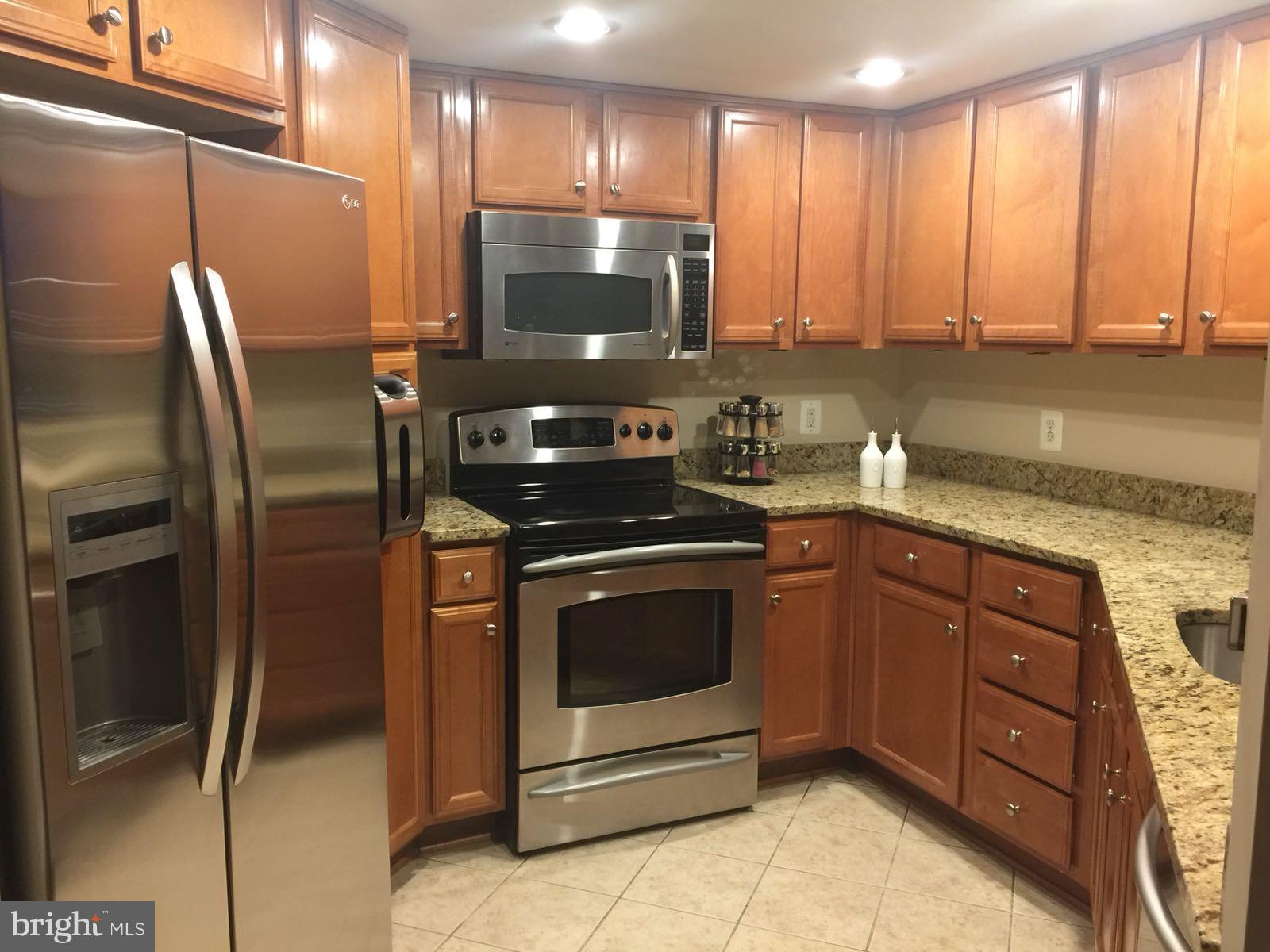 CARLTON HOUSE - Residential