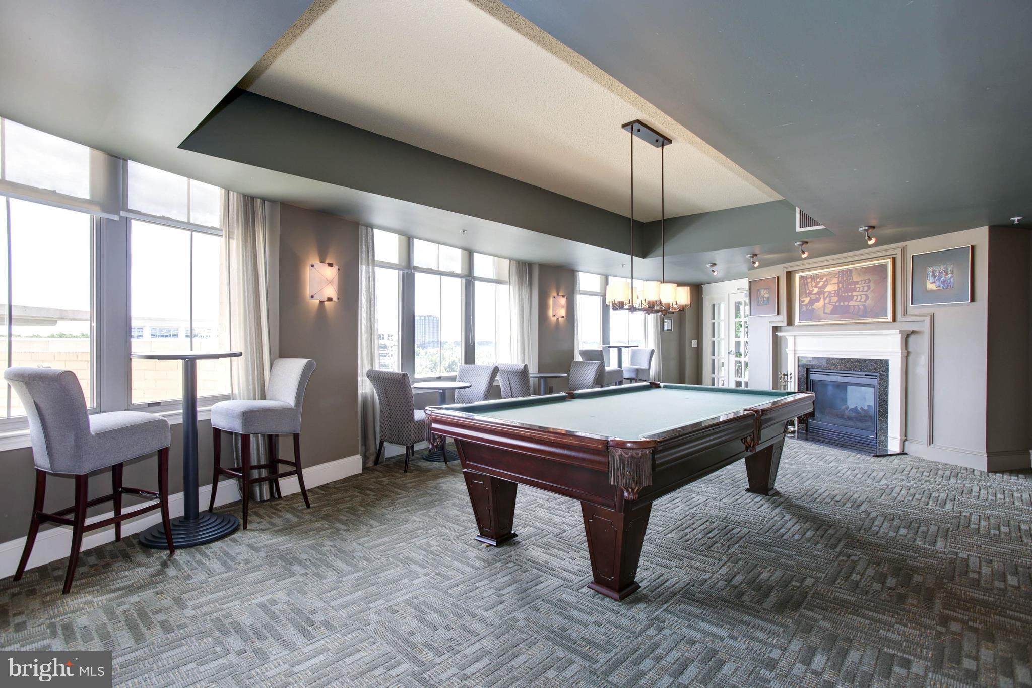 CARLTON HOUSE - Residential