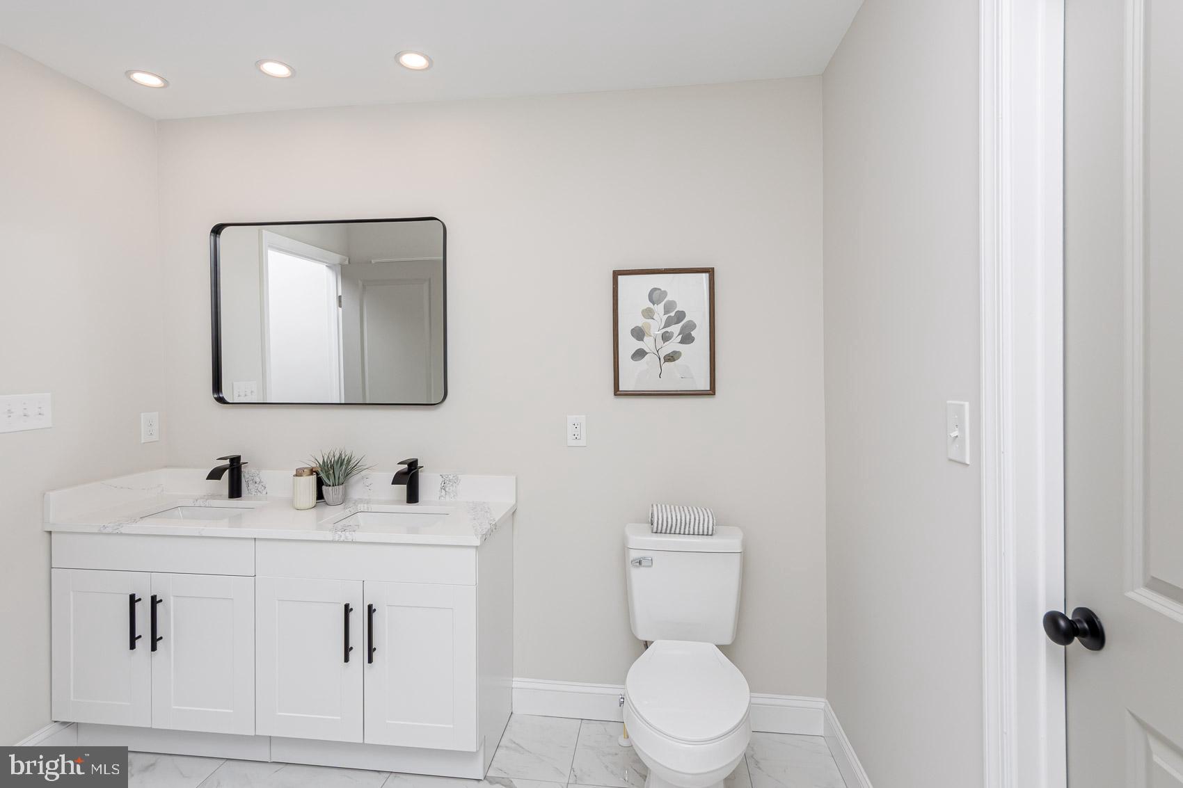 WINDSOR HILLS - Residential