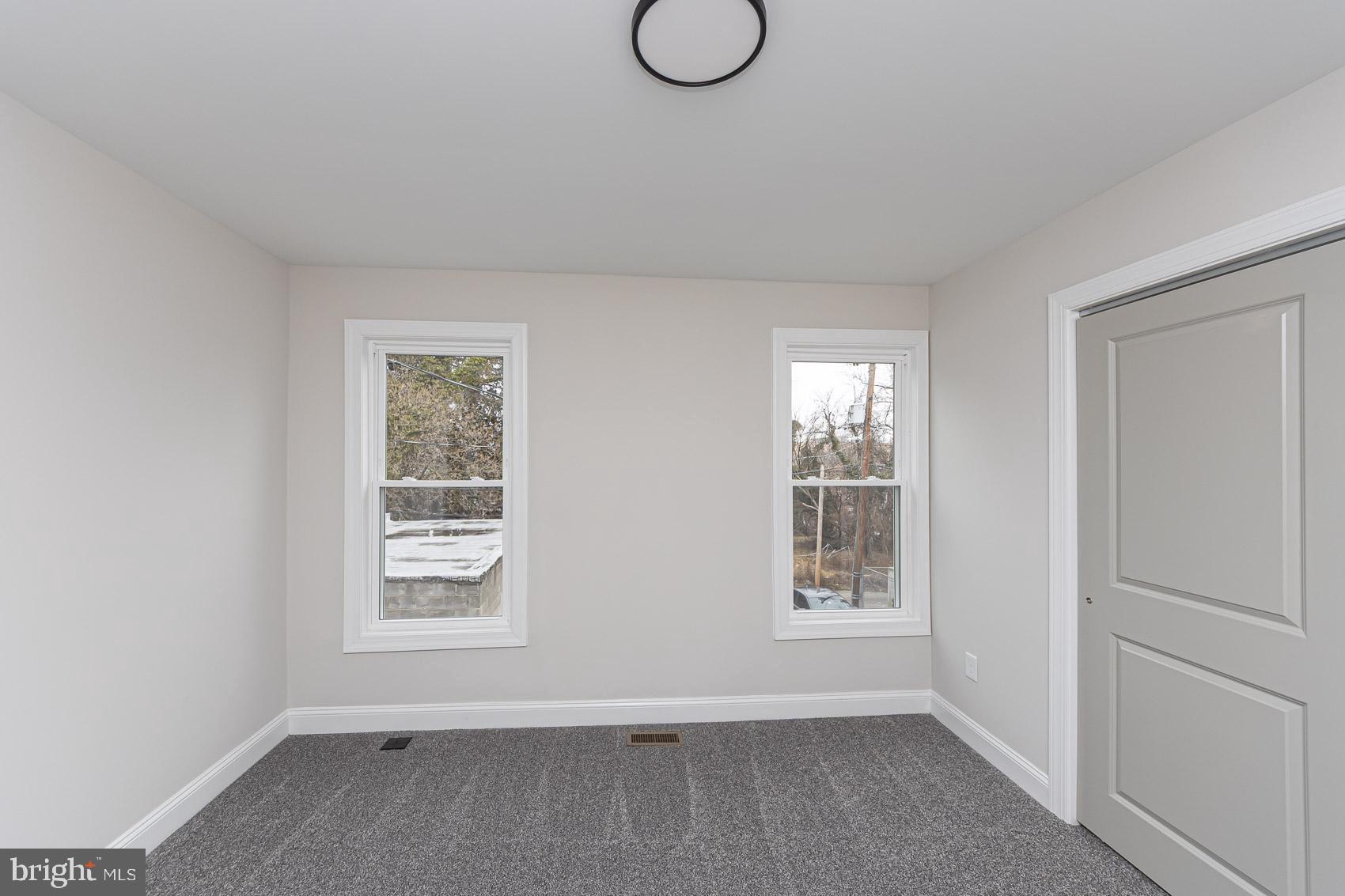 WINDSOR HILLS - Residential