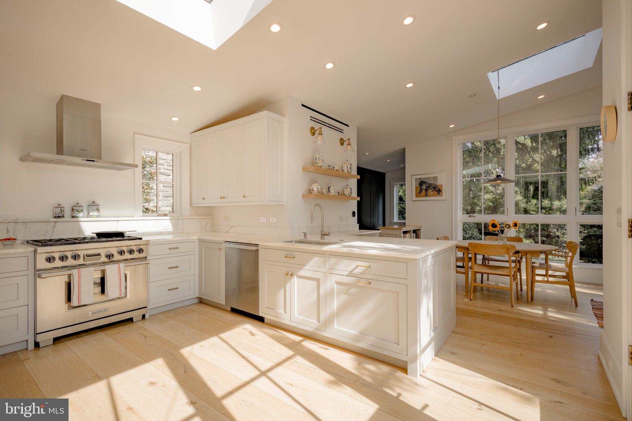 134 W HIGHLAND AVENUE