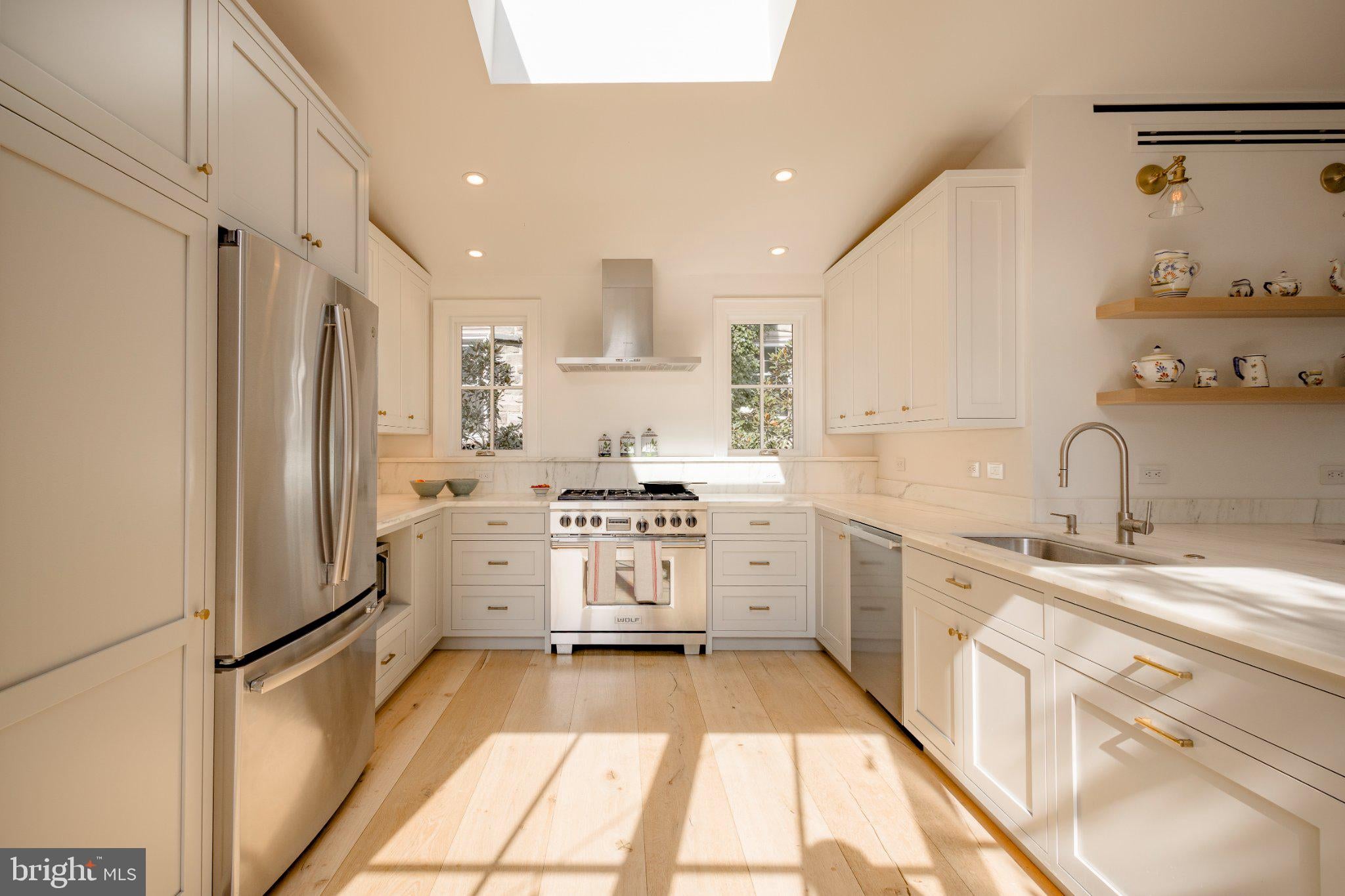 134 W HIGHLAND AVENUE