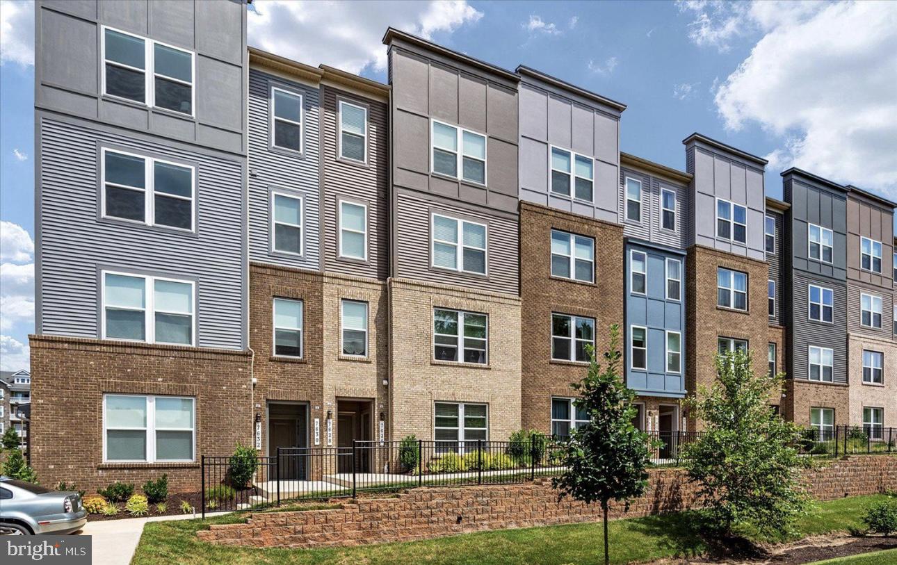 Modern 3BD/2.5BA Townhome – $2,700/mo | Prime Hanover Location!
This nearly new construction townhome built in 2020 offers the perfect blend of style, convenience, and comfort—available now and it won’t last long!
Located in the heart of Hanover, this home is just steps away from Arundel Mills Mall, Live Casino, NSA, and Fort Meade, making it ideal for young professionals or anyone seeking easy access to work, dining, and entertainment.
Home Features:
3 spacious bedrooms | 2.5 modern bathrooms
Open-concept main level with custom coffee bar
Private patio – perfect for relaxing or entertaining
Attached garage + driveway for added convenience
In-unit laundry
Sleek finishes and contemporary design throughout
Available Now! Don’t miss the opportunity to call this stylish townhome your next home. Contact us today to schedule your showing – this one won’t stay on the market for long!