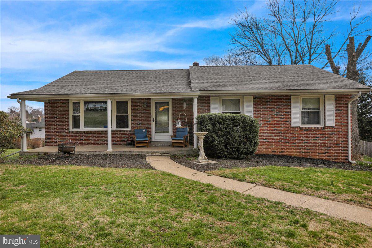 CRESTWOOD - Residential