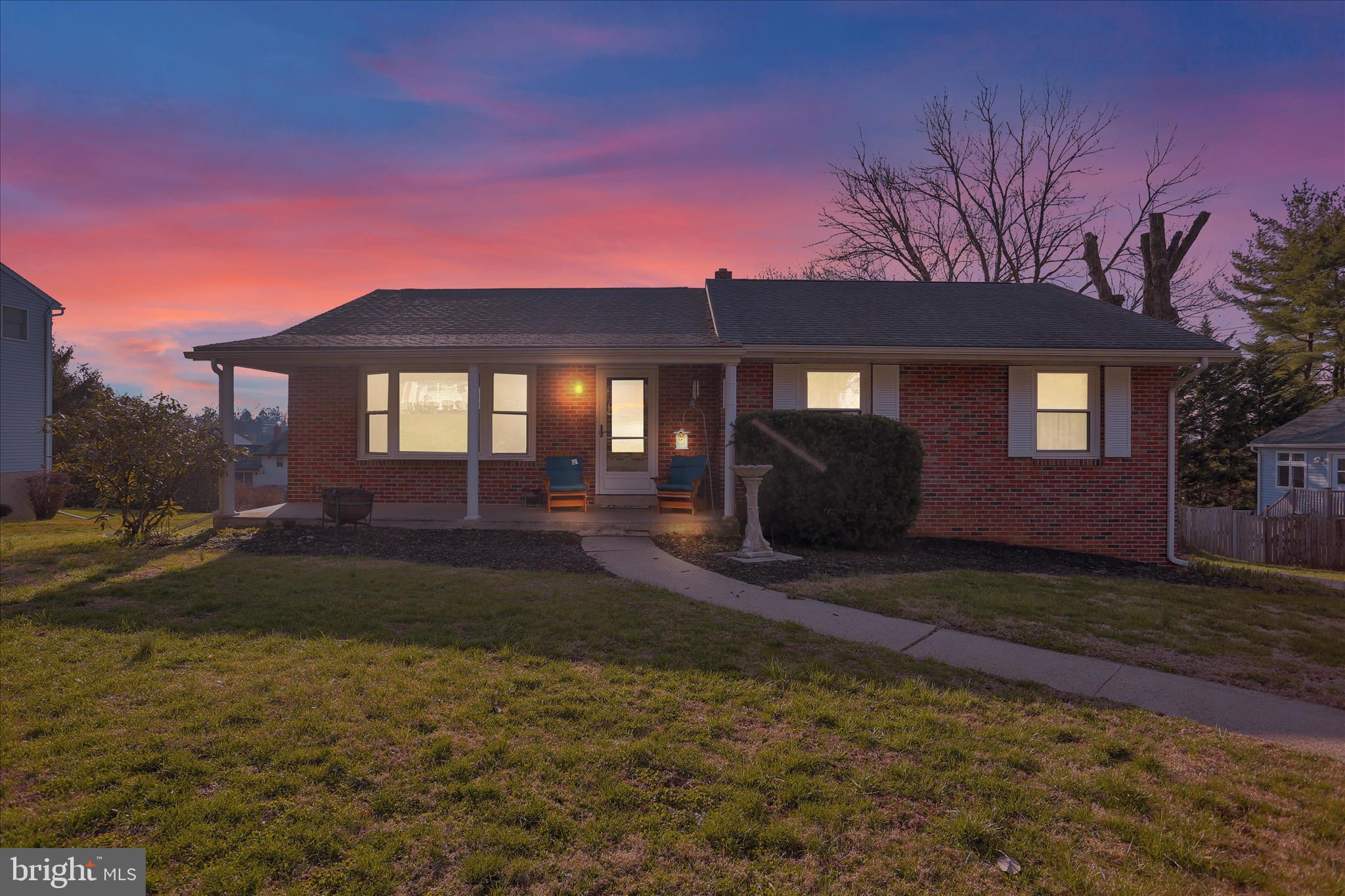 CRESTWOOD - Residential