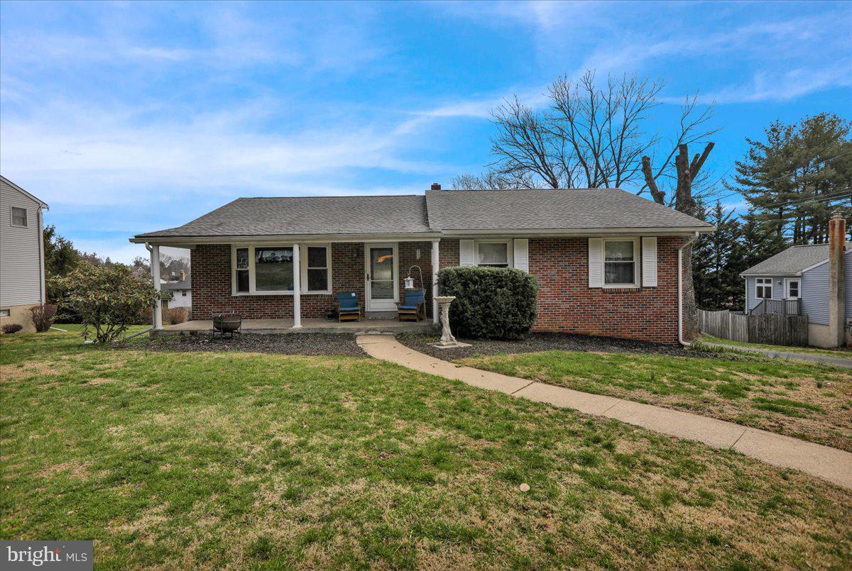 CRESTWOOD - Residential