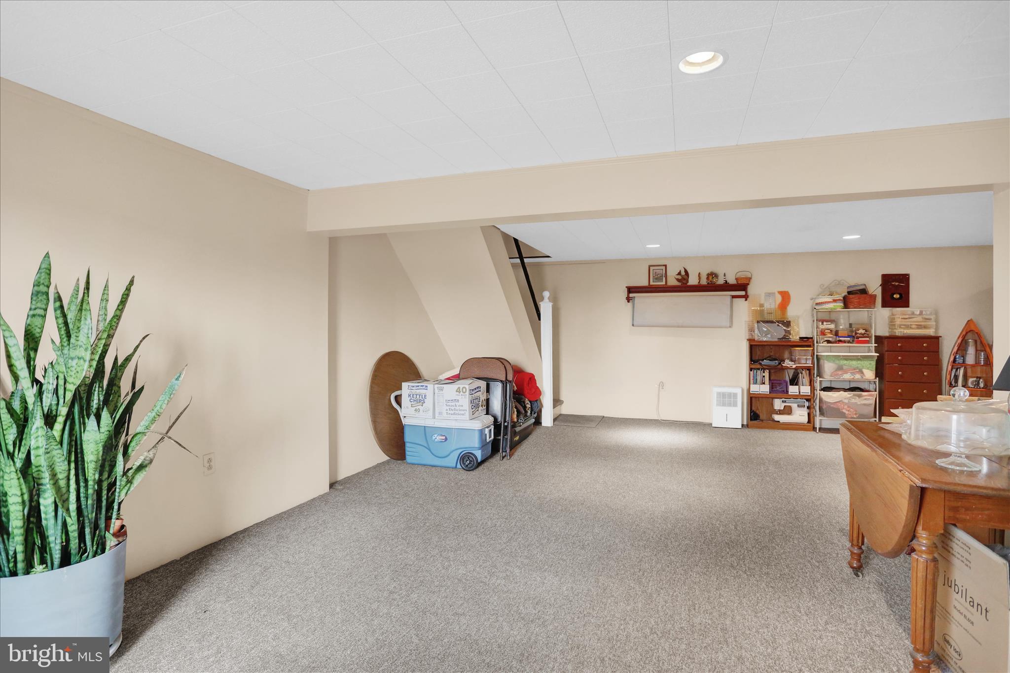 CRESTWOOD - Residential