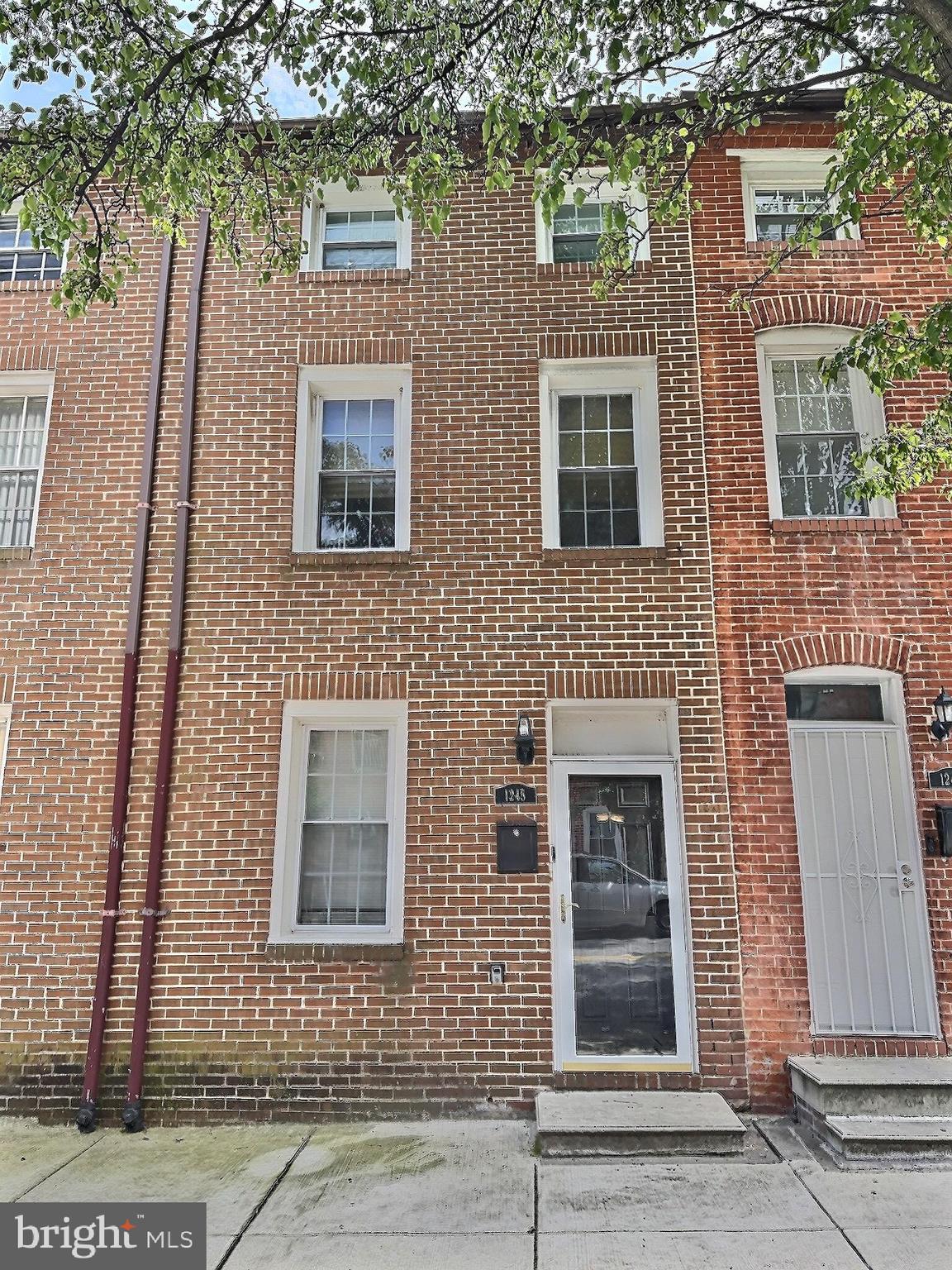 ASHLAND MEWS - Residential