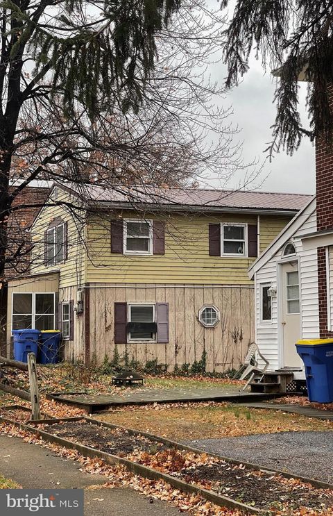 Homes For Rent - 425 REAR Seventh Street St<br/> NEW CUMBERLAND, PA 17070