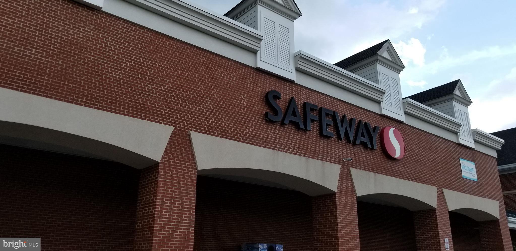 RETREAT AT FAIRWOOD TOWN - Residential Lease