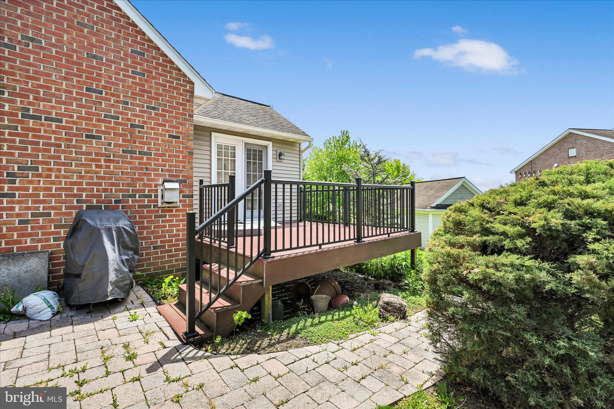 SUMMIT HILLS - Residential
