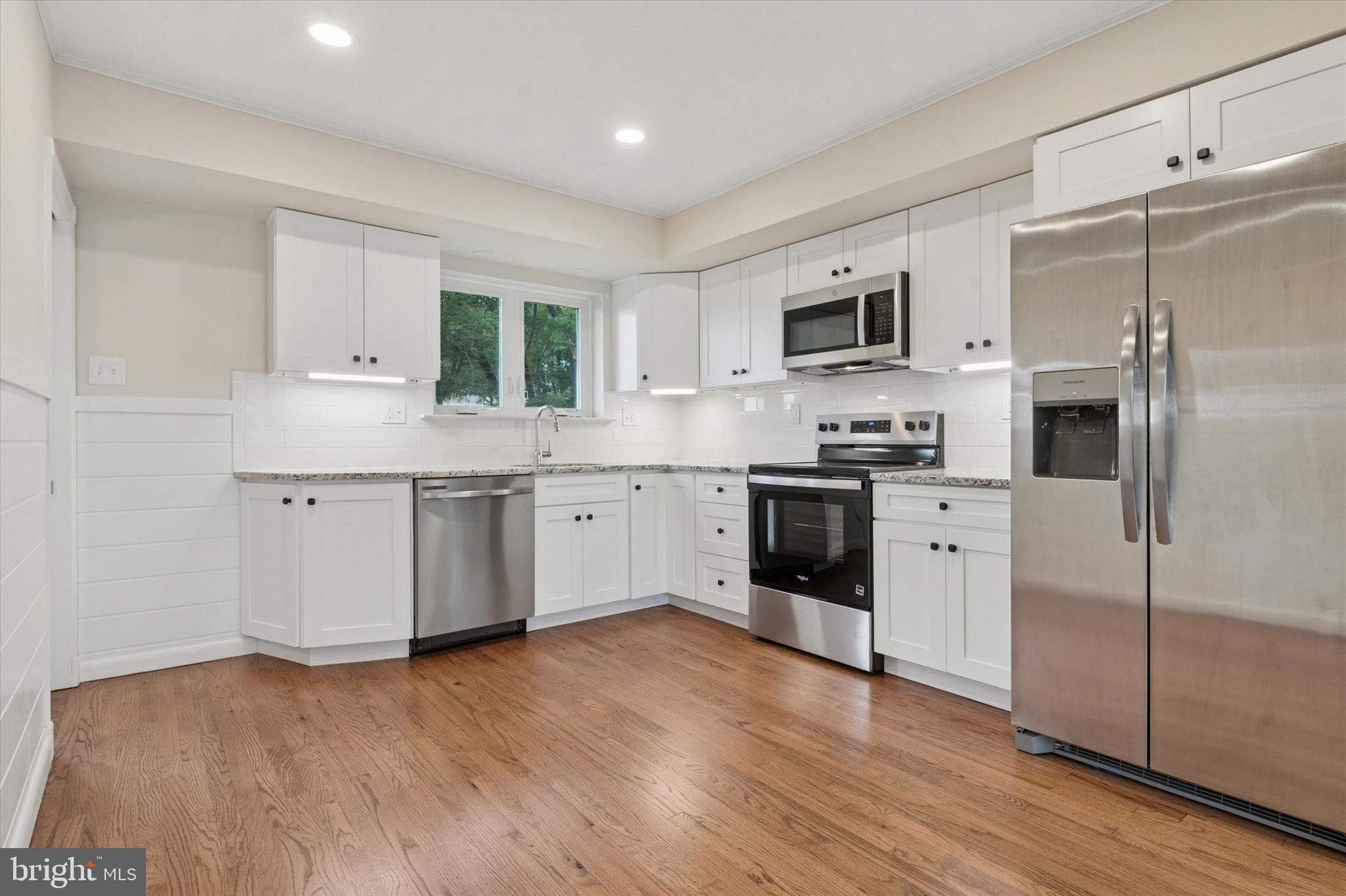 SUNSET GROVE - Residential