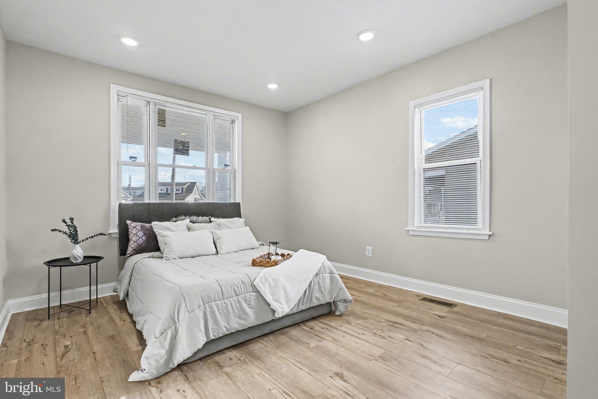 HOWARD PARK - Residential