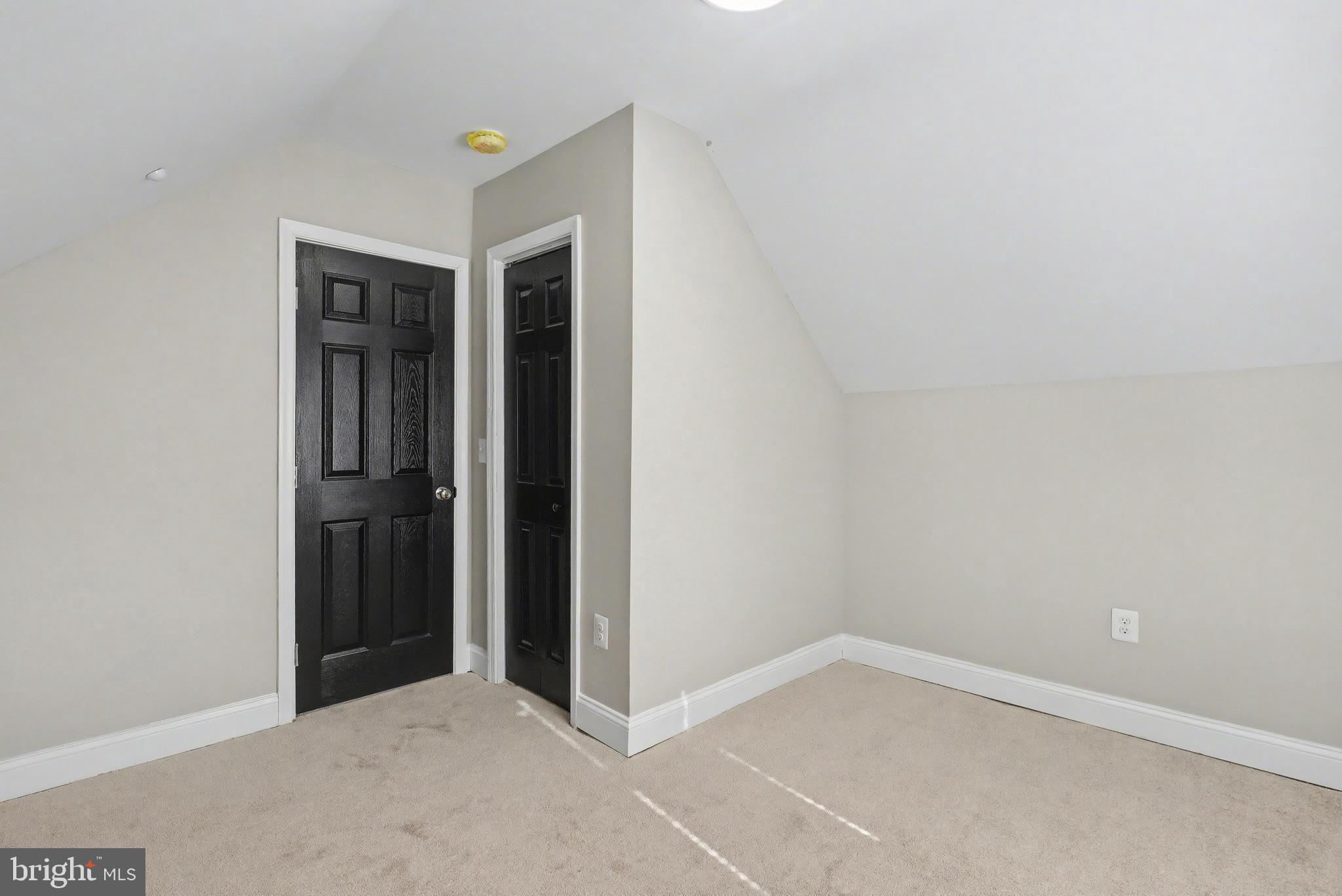 HOWARD PARK - Residential