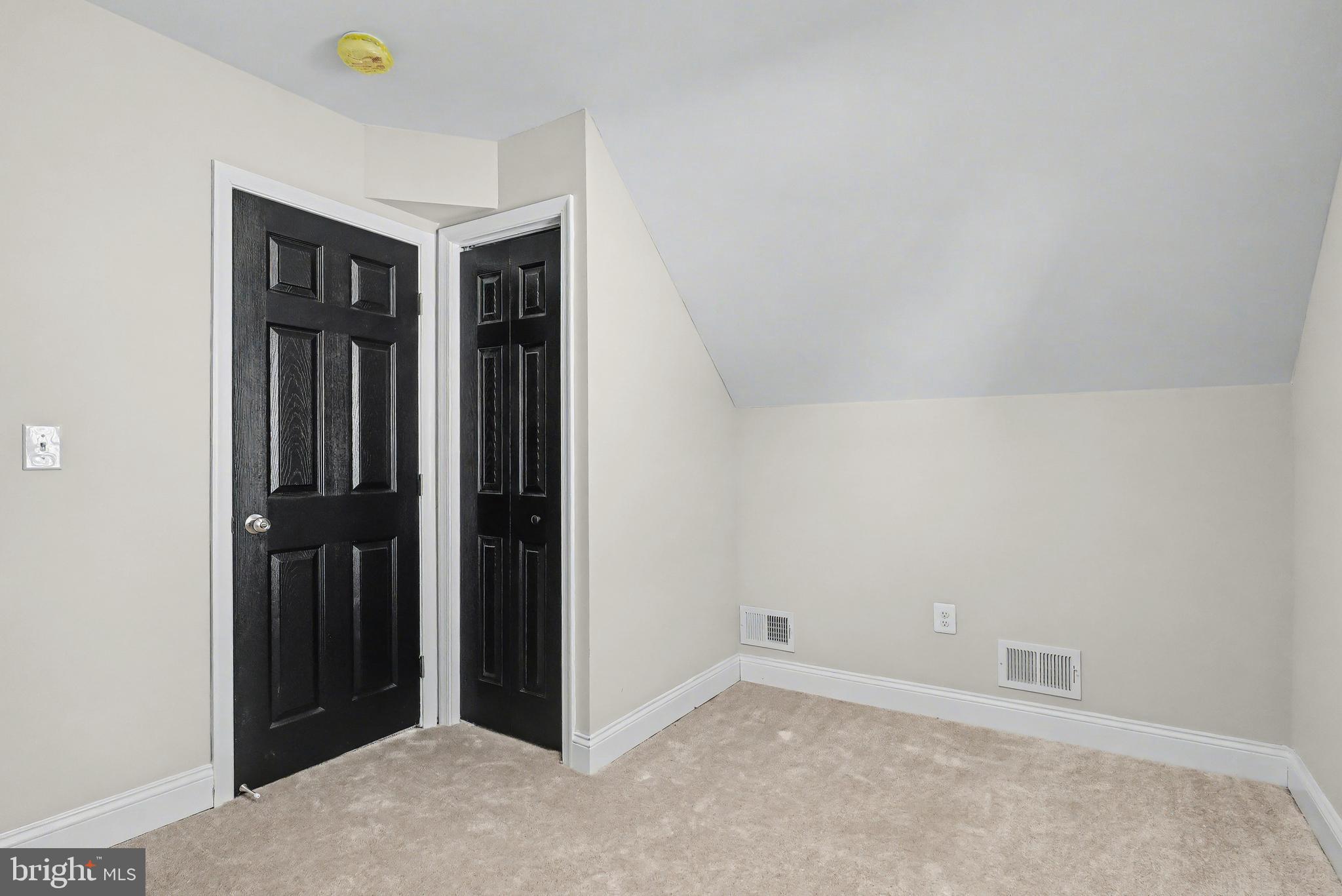 HOWARD PARK - Residential