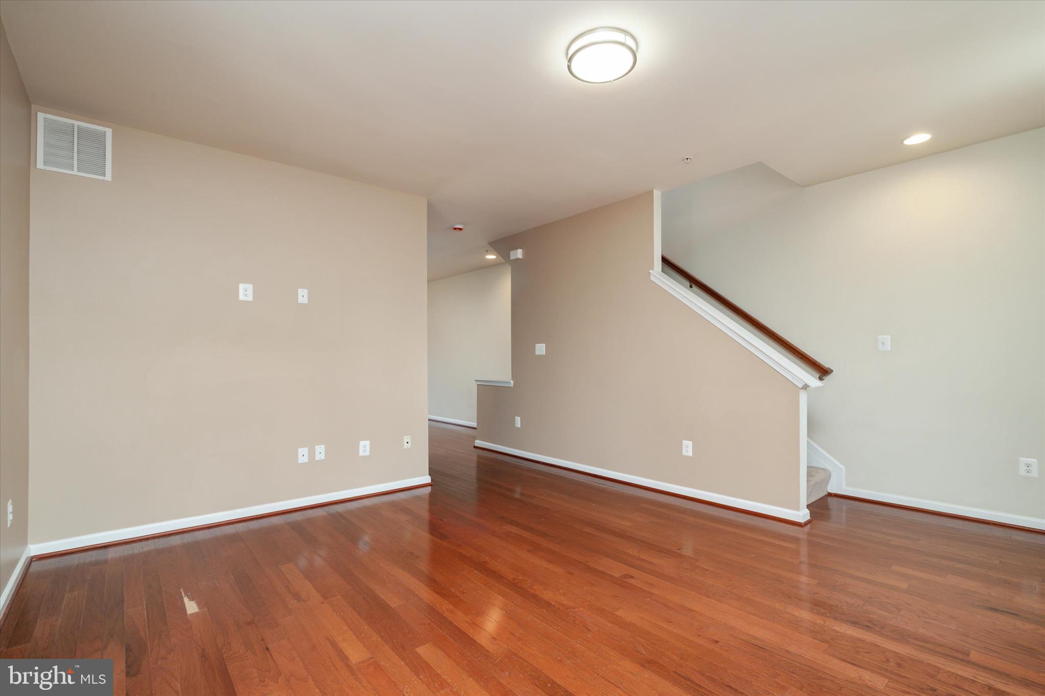 THE POINTE AT TANYARD SPRINGS - Residential