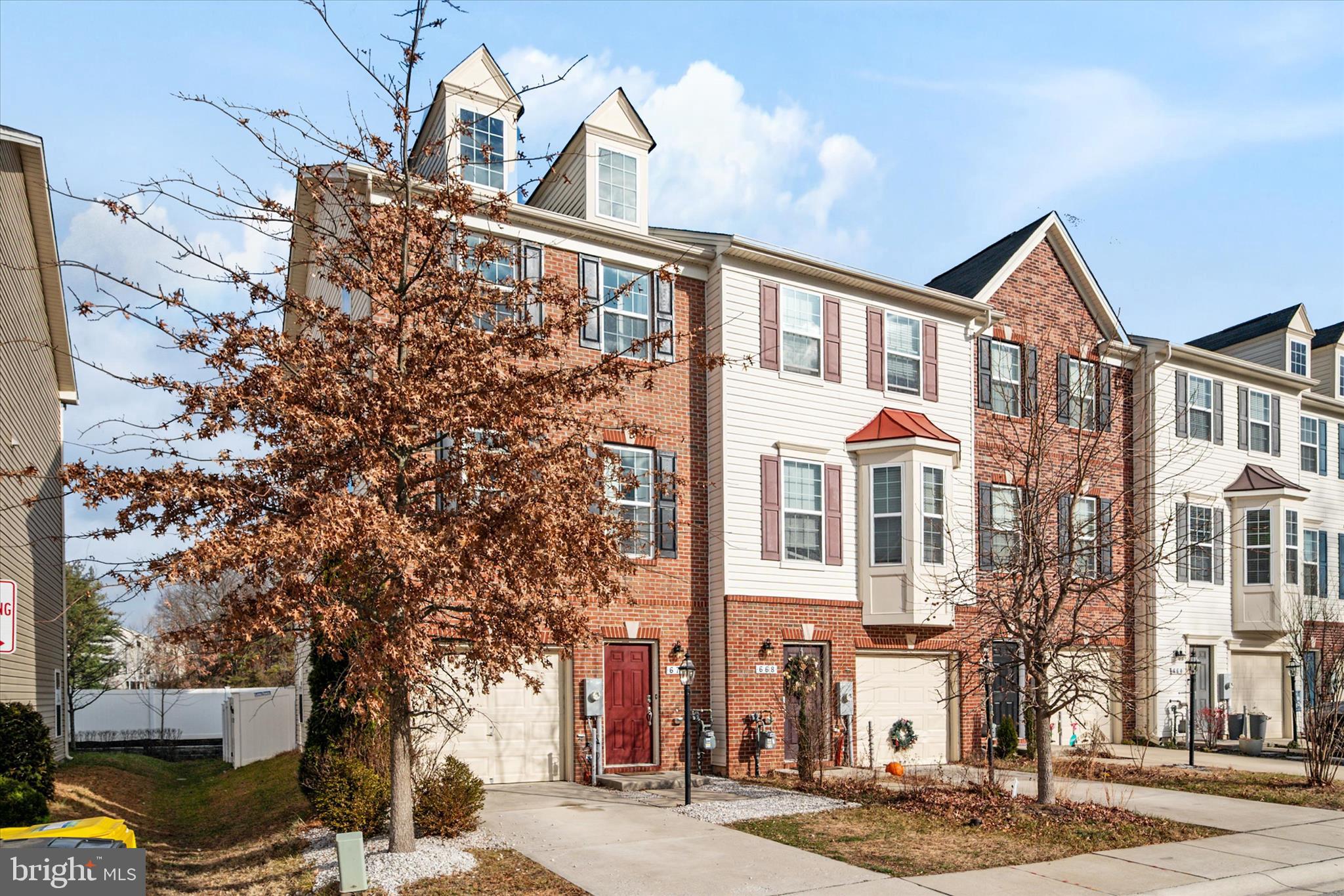 670 WARBLERS PERCH WAY